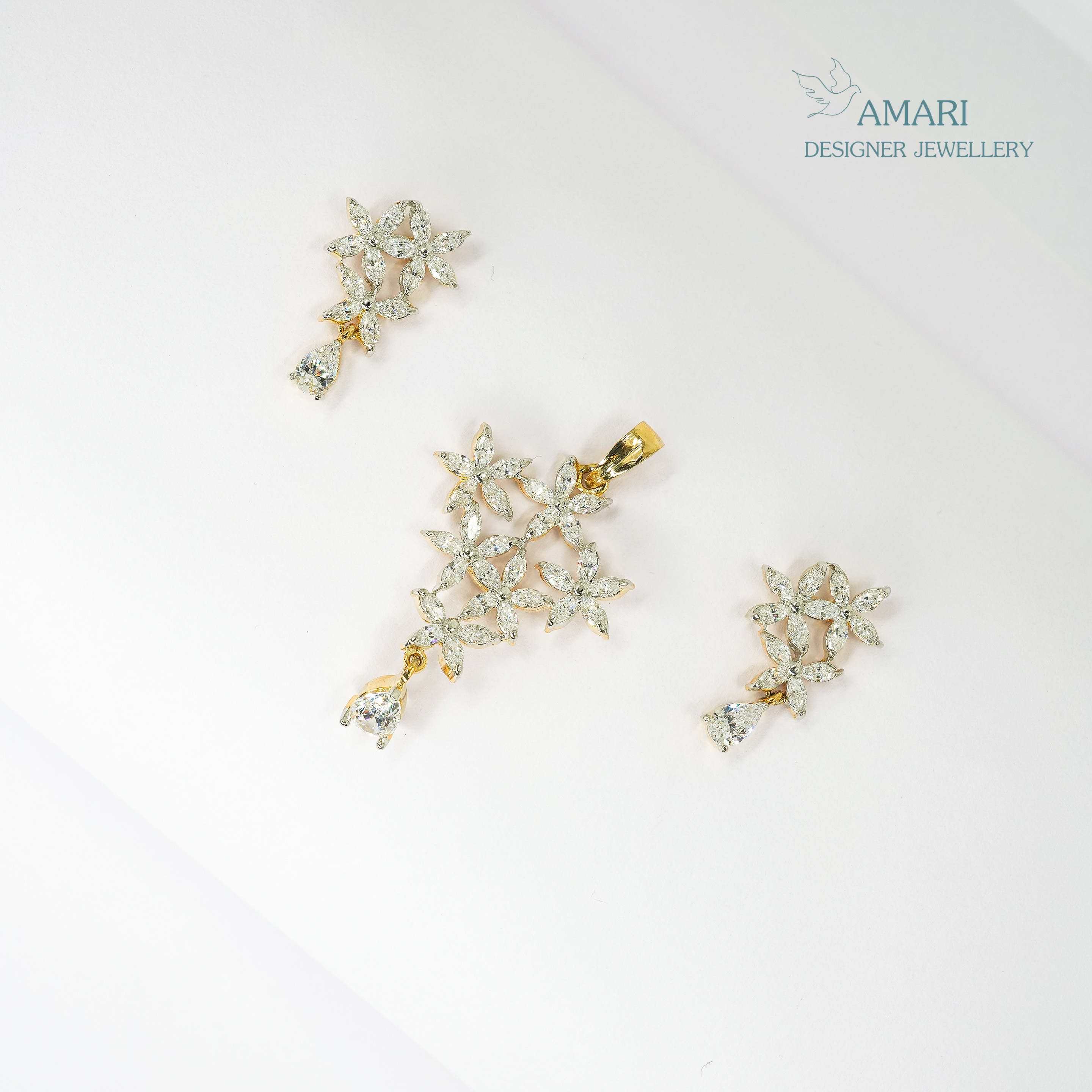 Classic Floral Pendant Set -