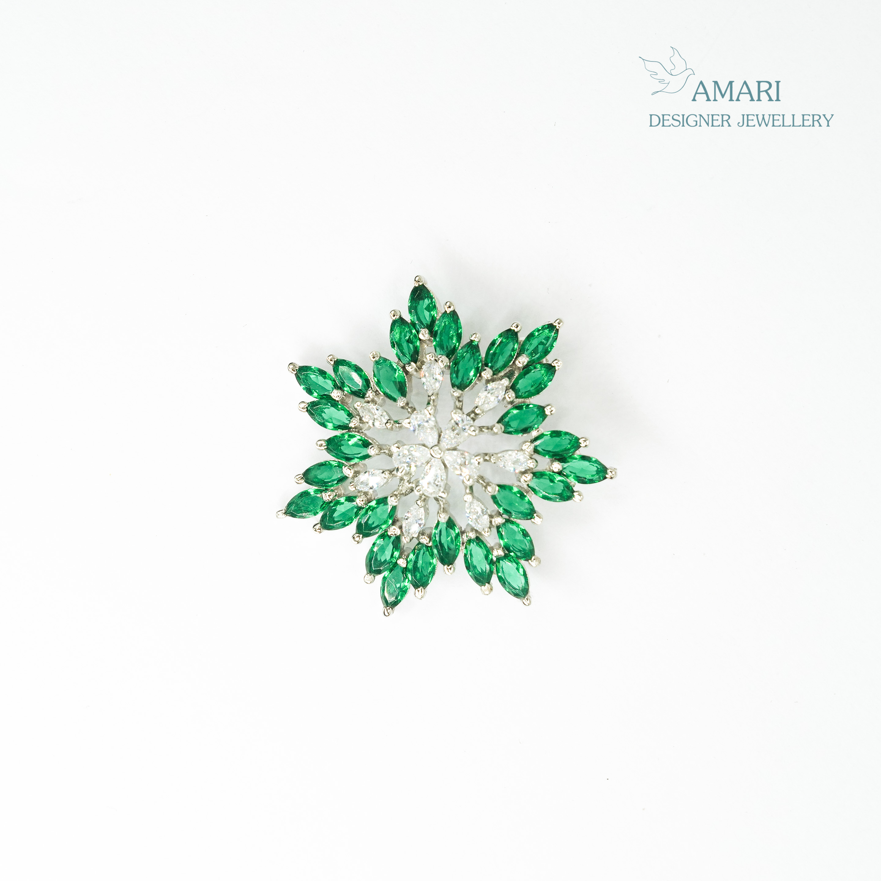 Emerald Studded With Star Pendant -