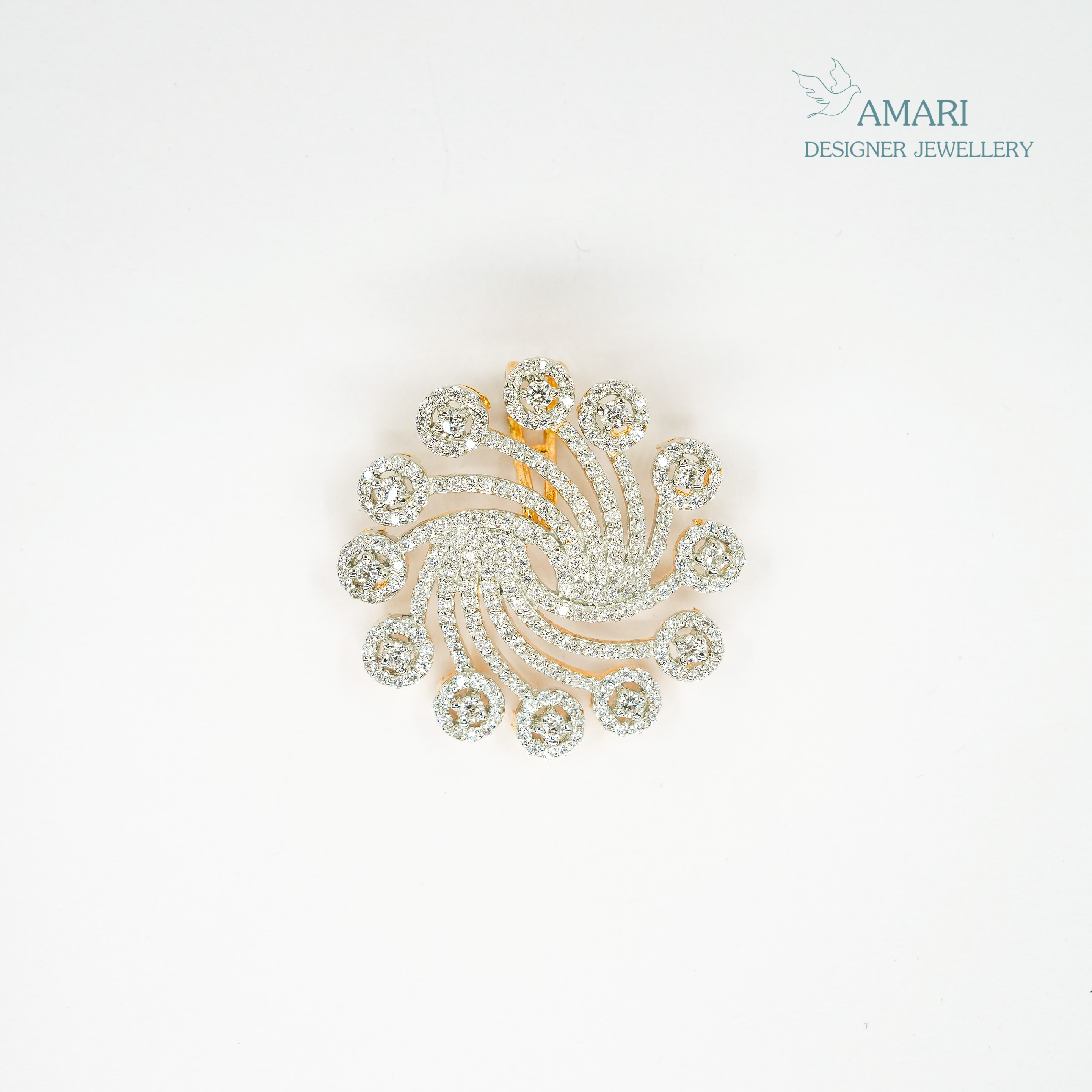 Dazzling Bloom Pendant -