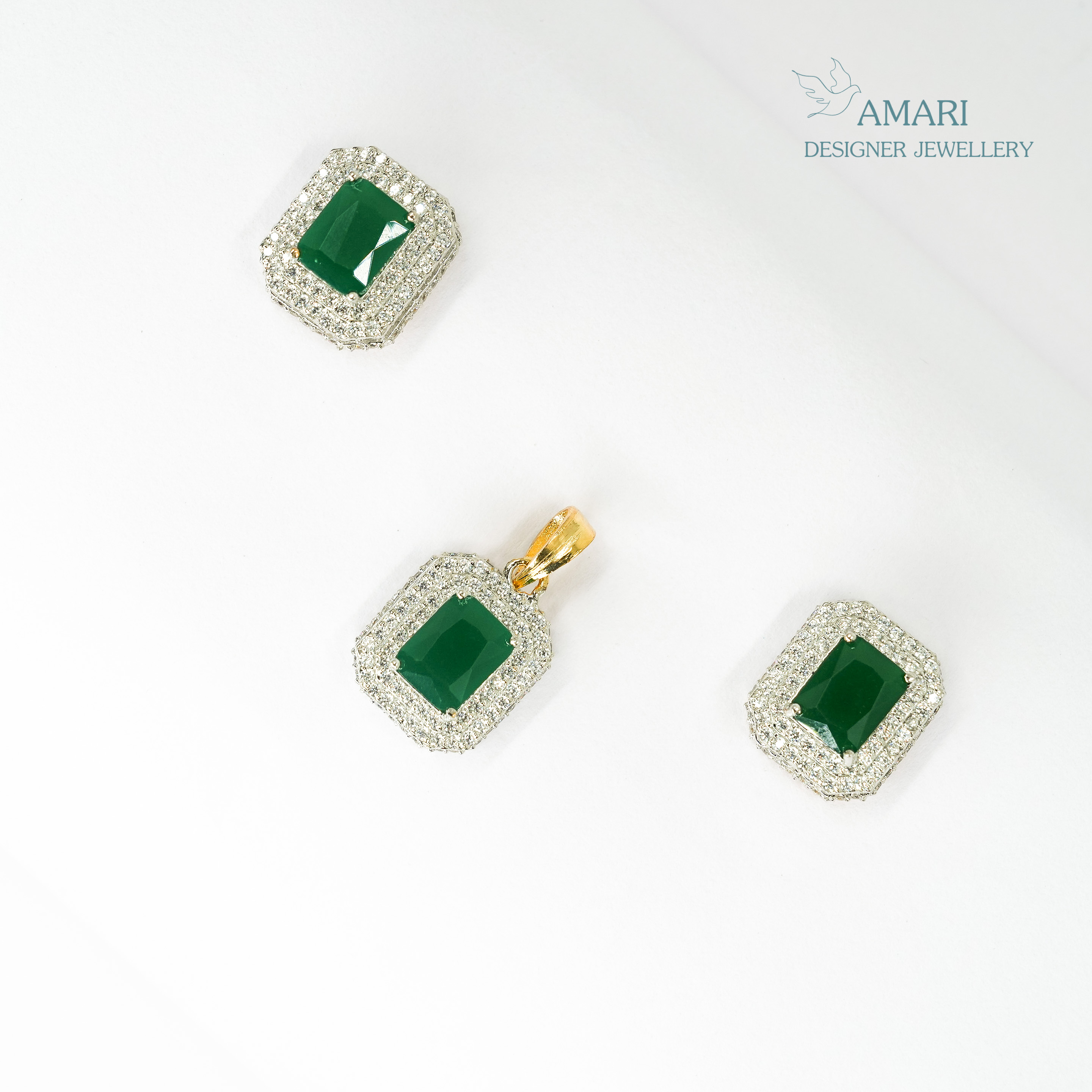 Small Square Pendant Set -