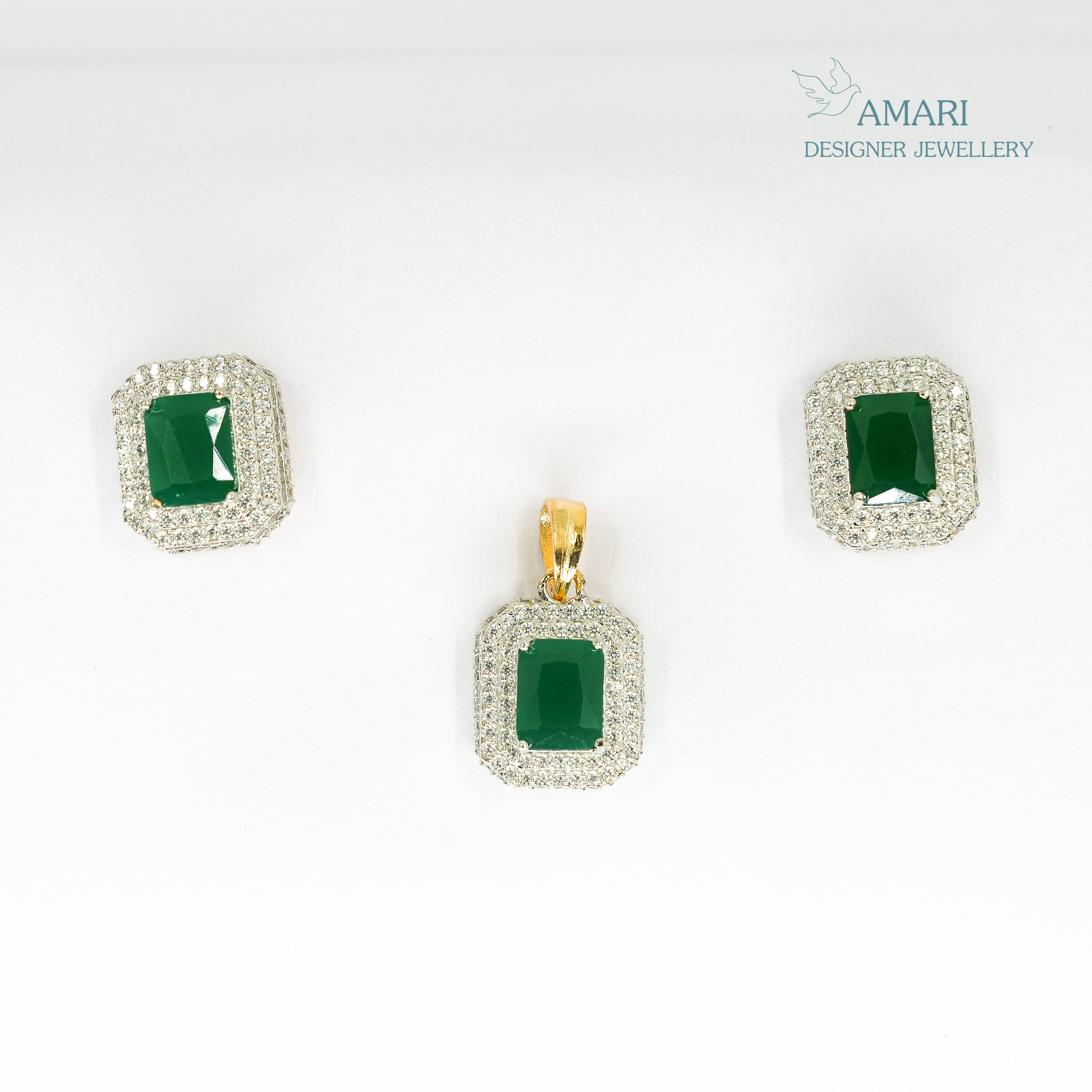 Small Square Pendant Set -