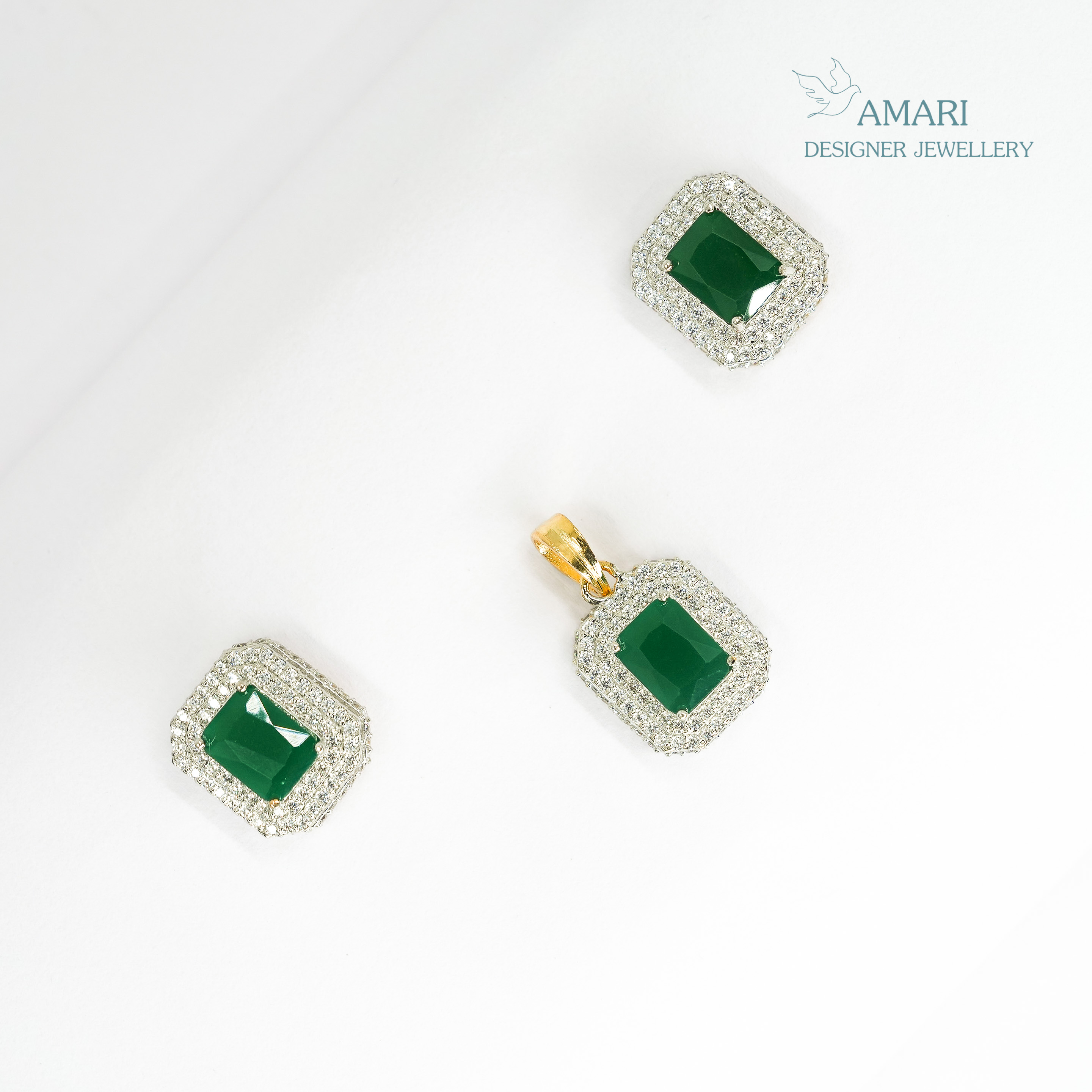 Small Square Pendant Set -