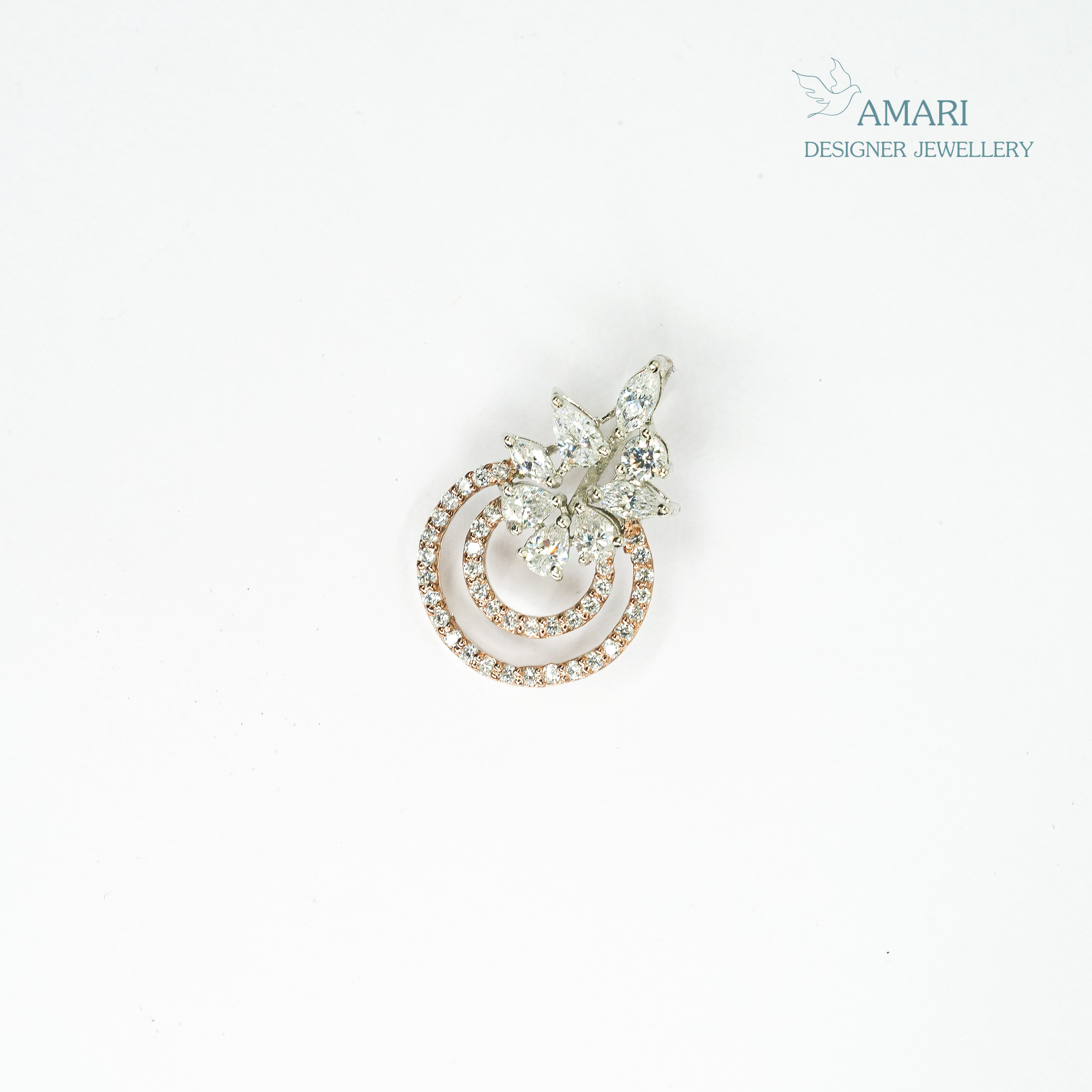 Elegant Stunning Pendant -