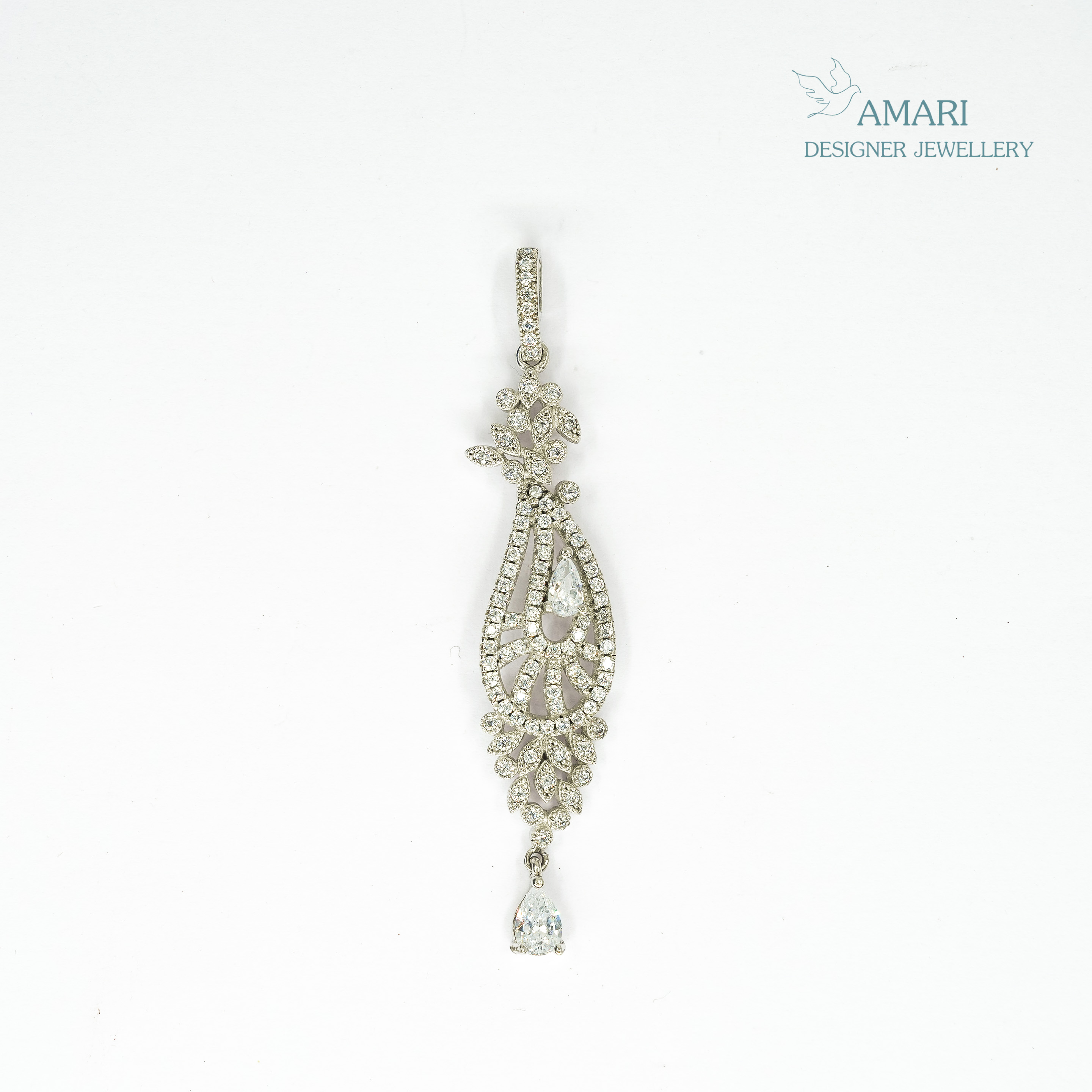 Desirable simple Pendant -