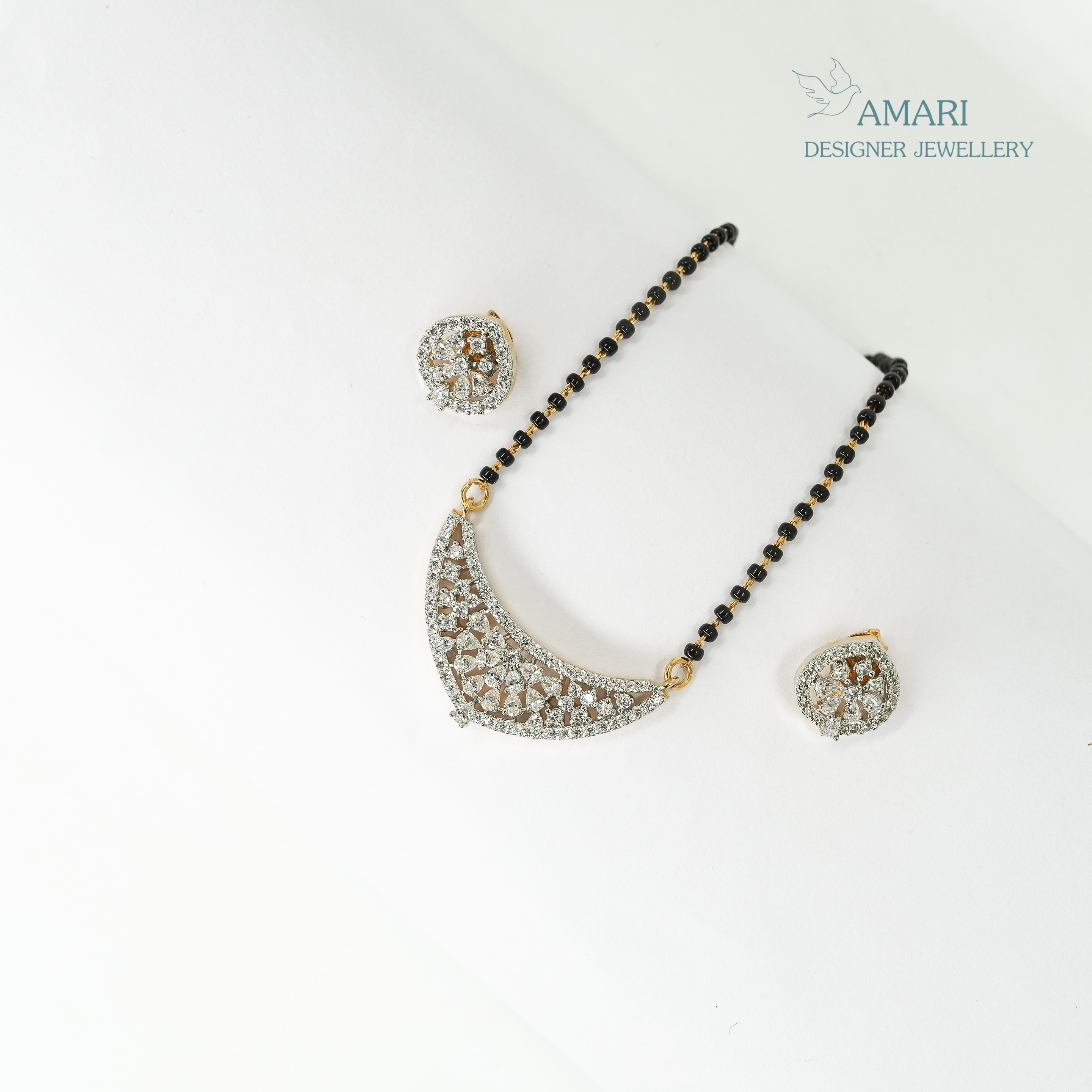 Versatile Mangal Sutra Pendant Set -