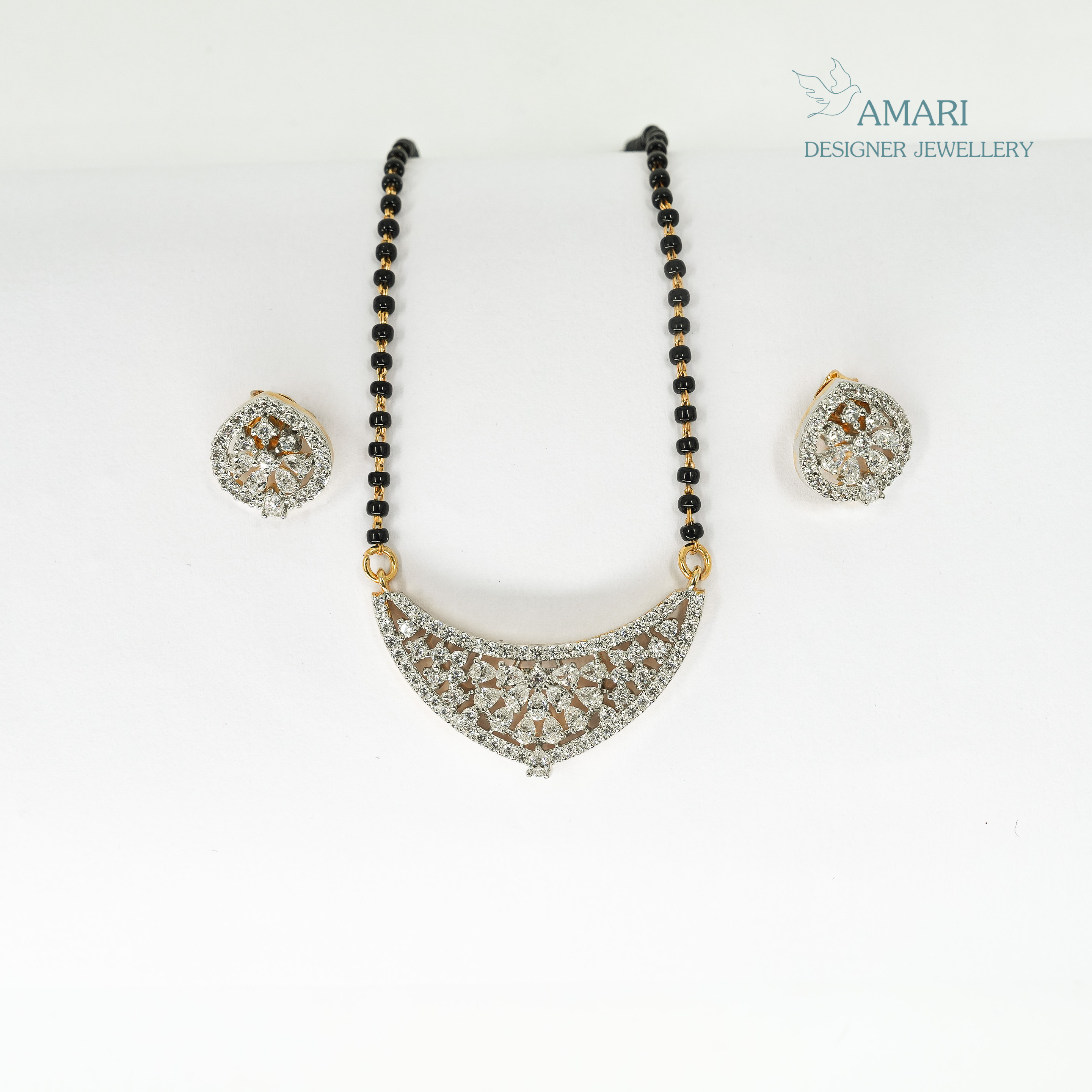 Versatile Mangal Sutra Pendant Set -