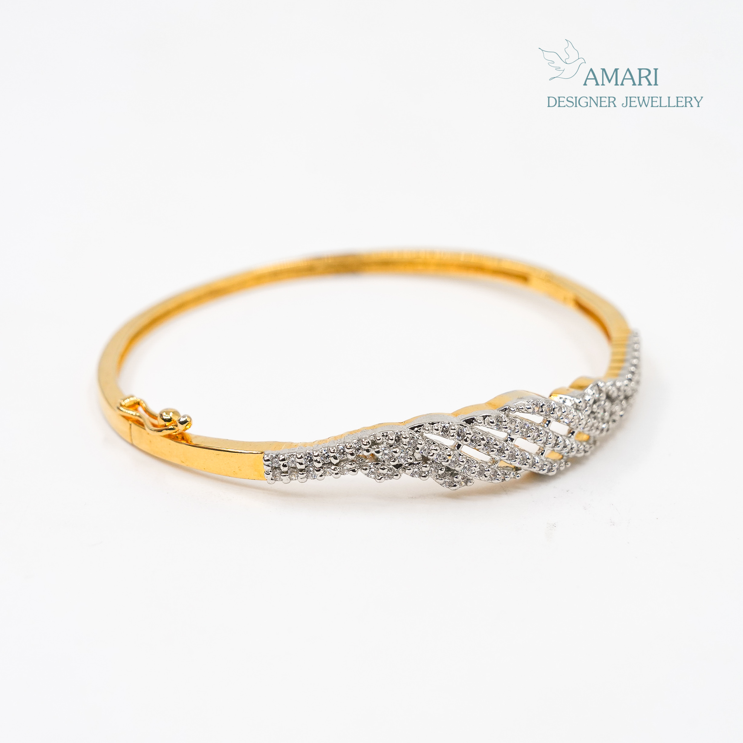 Dazzling Radiance Kada Bracelet -