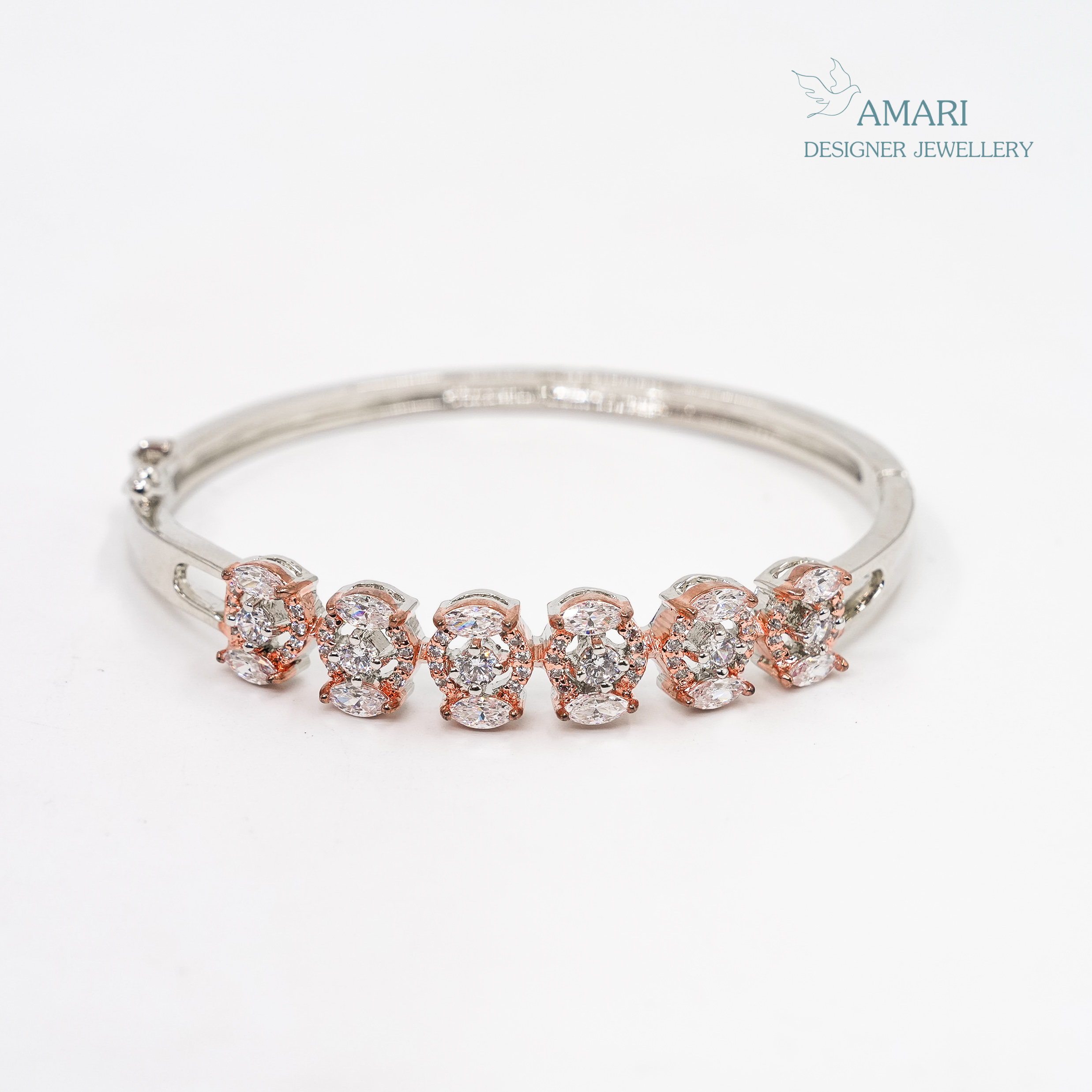 Round Statement Kada Bracelet -