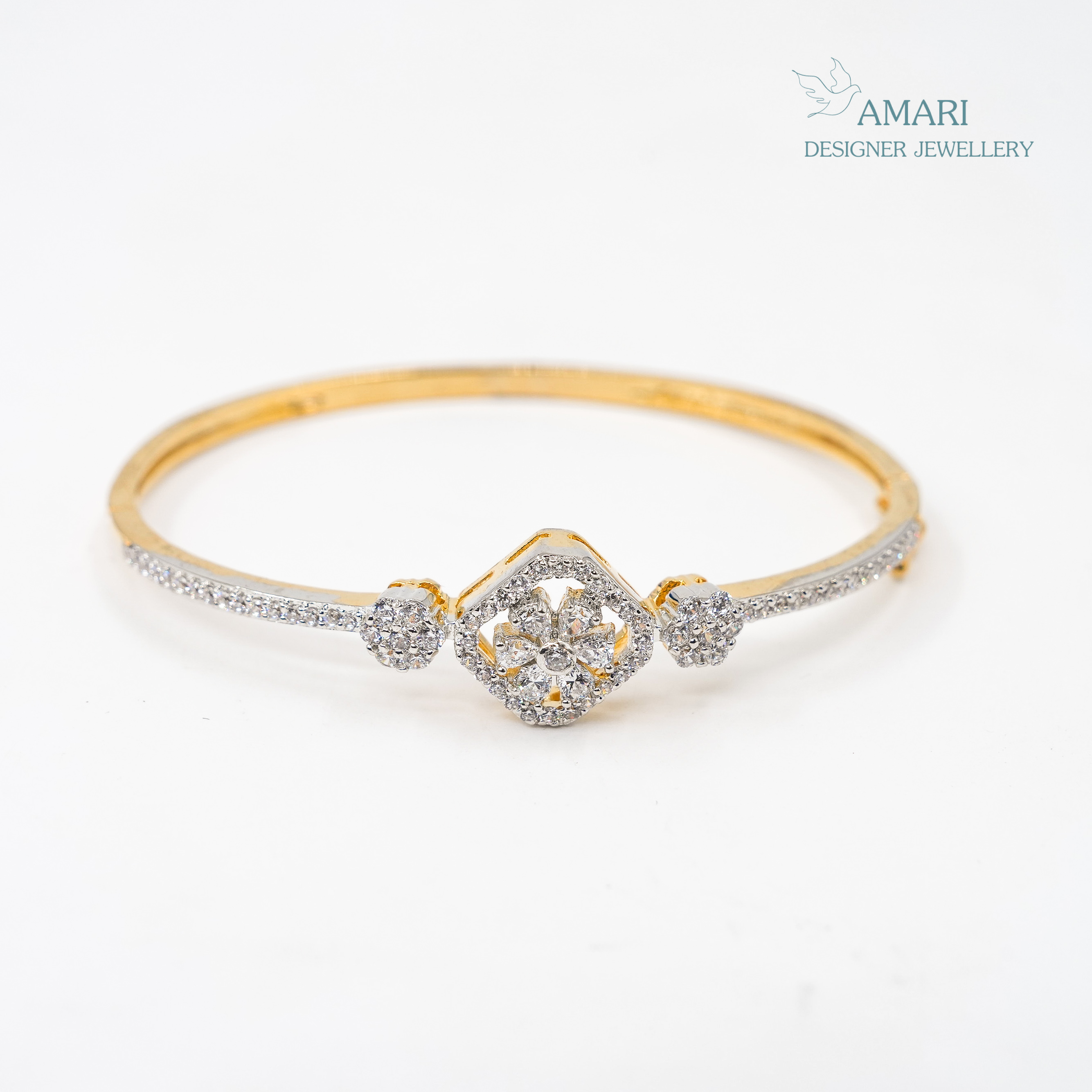 Sparkling Beauty Kada Bracelet -