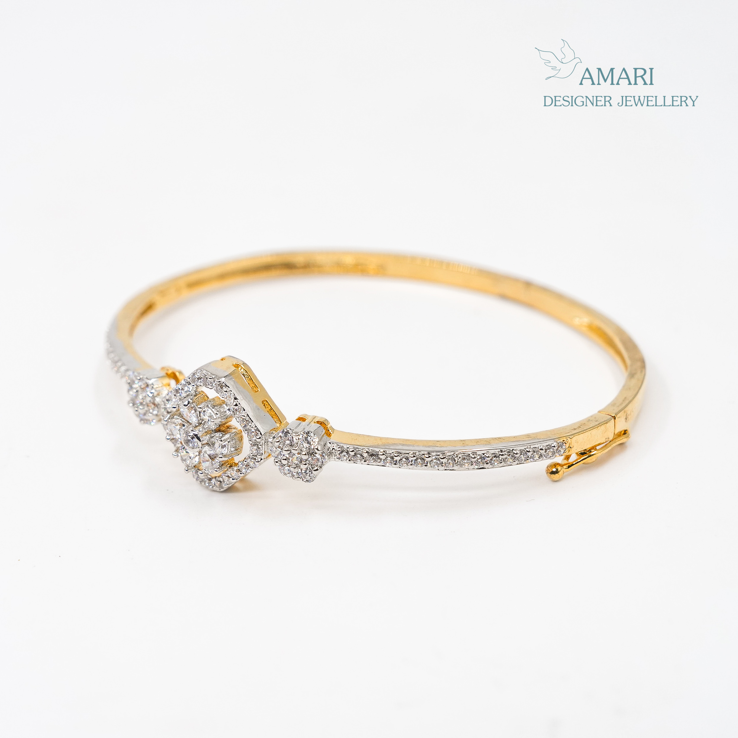 Sparkling Beauty Kada Bracelet -