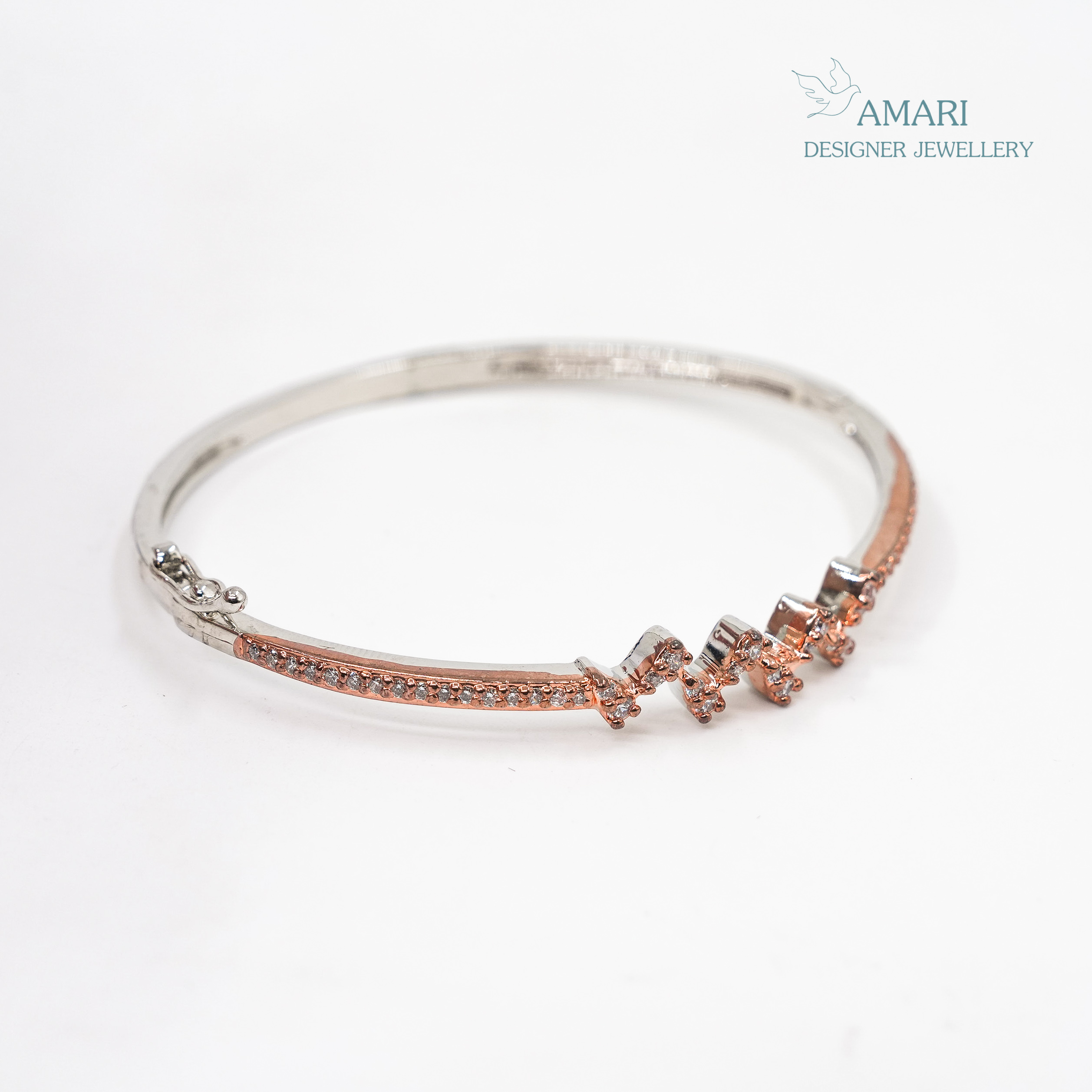 Perfect Crisscross Kada Bracelet -