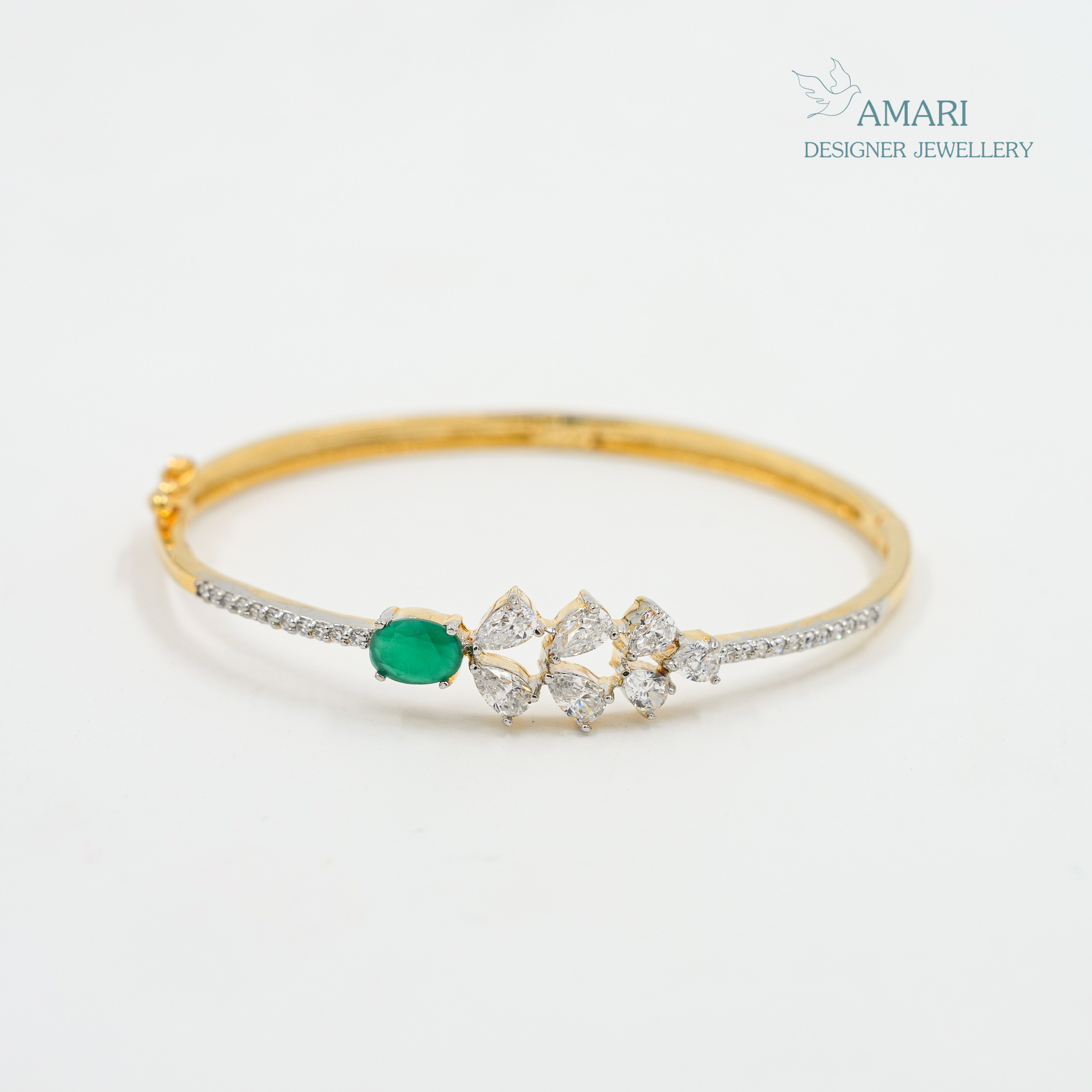 Elegant Emerald Kada Bracelet -