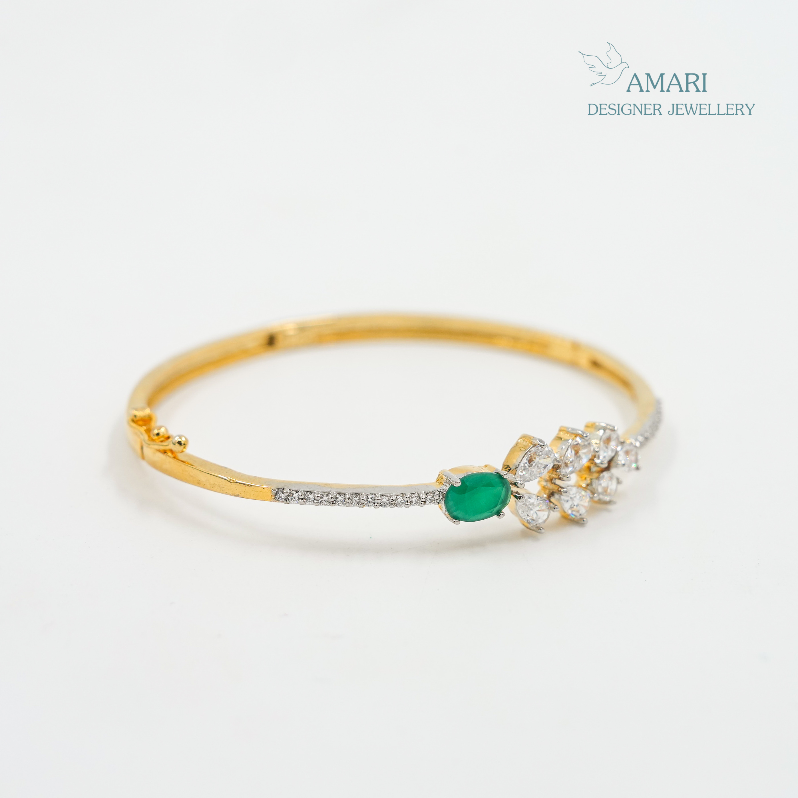 Elegant Emerald Kada Bracelet -