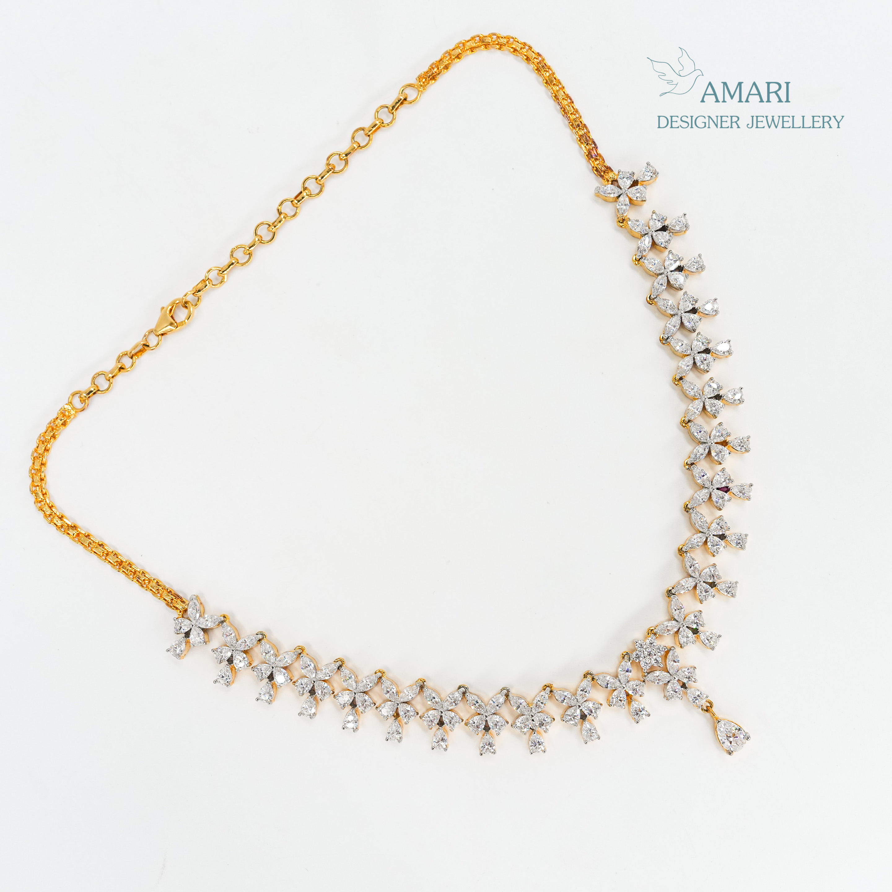 Dazzling versatile Necklace -