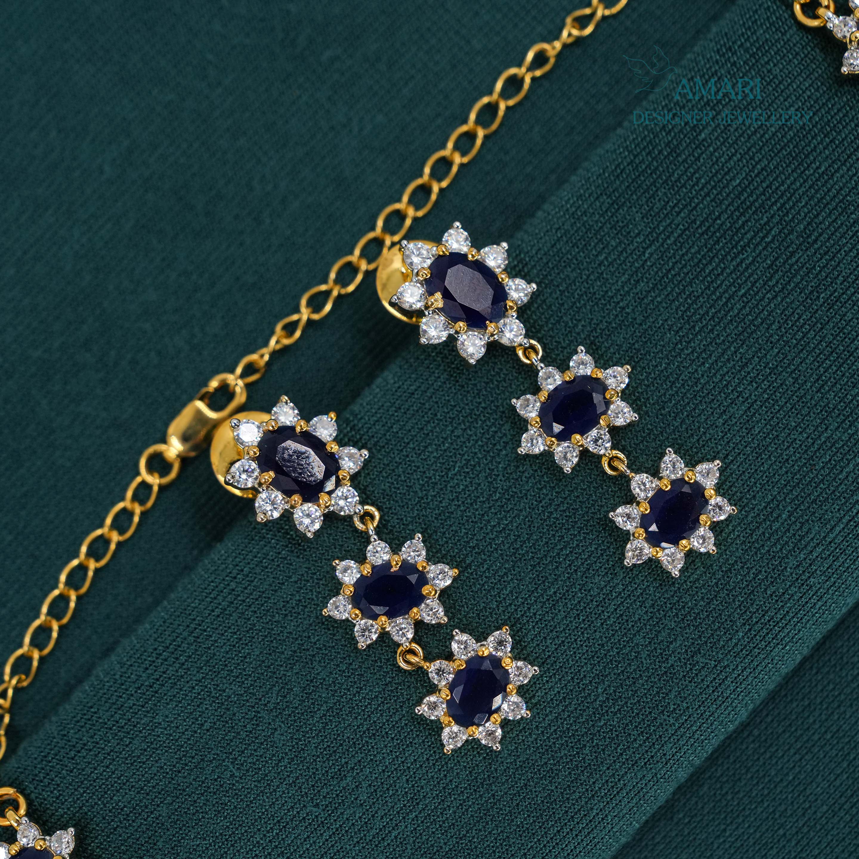 Minimalistic with Different Color Stone Necklace -