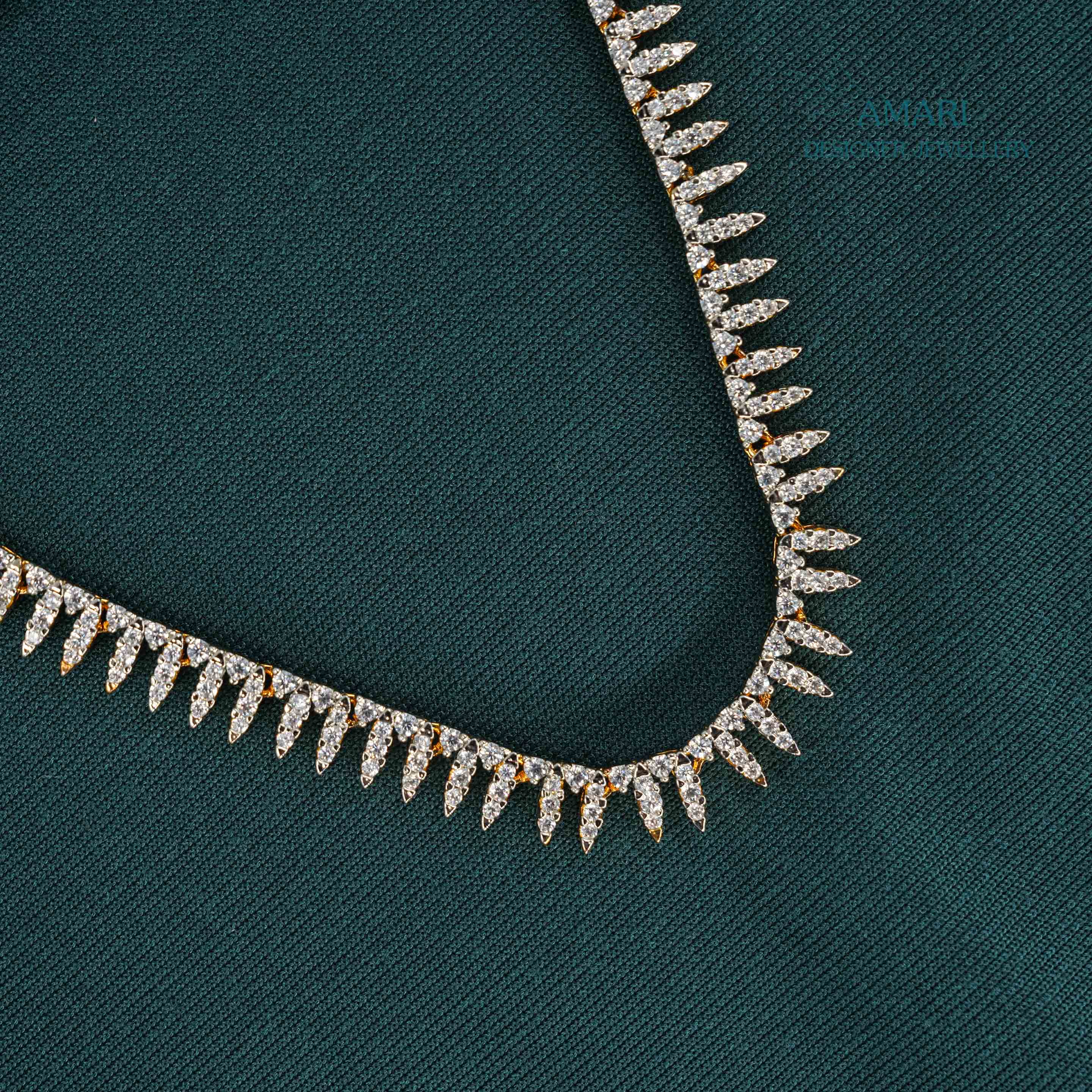 Elegant versatile Necklace -