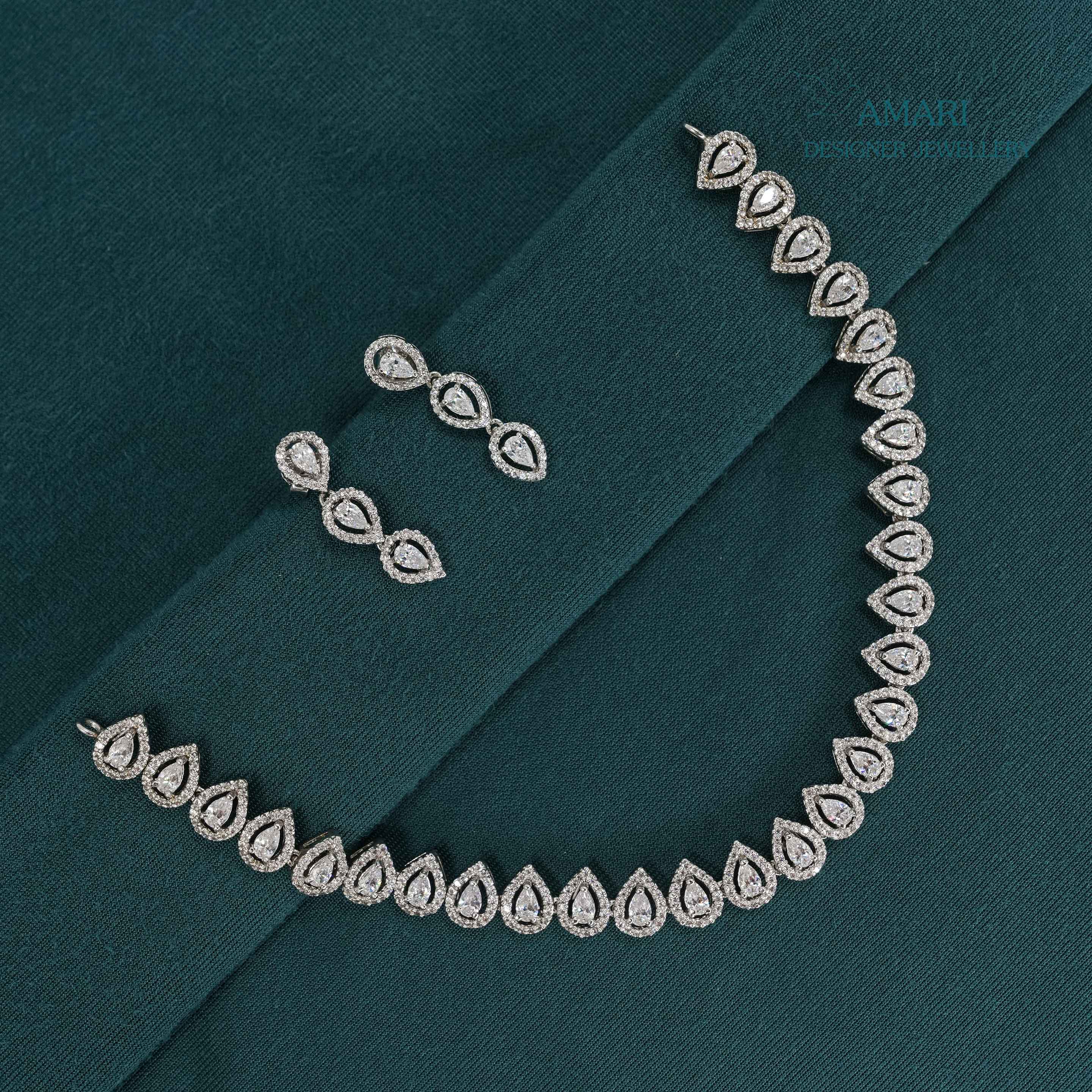 Minimalistic with white stone Necklace -