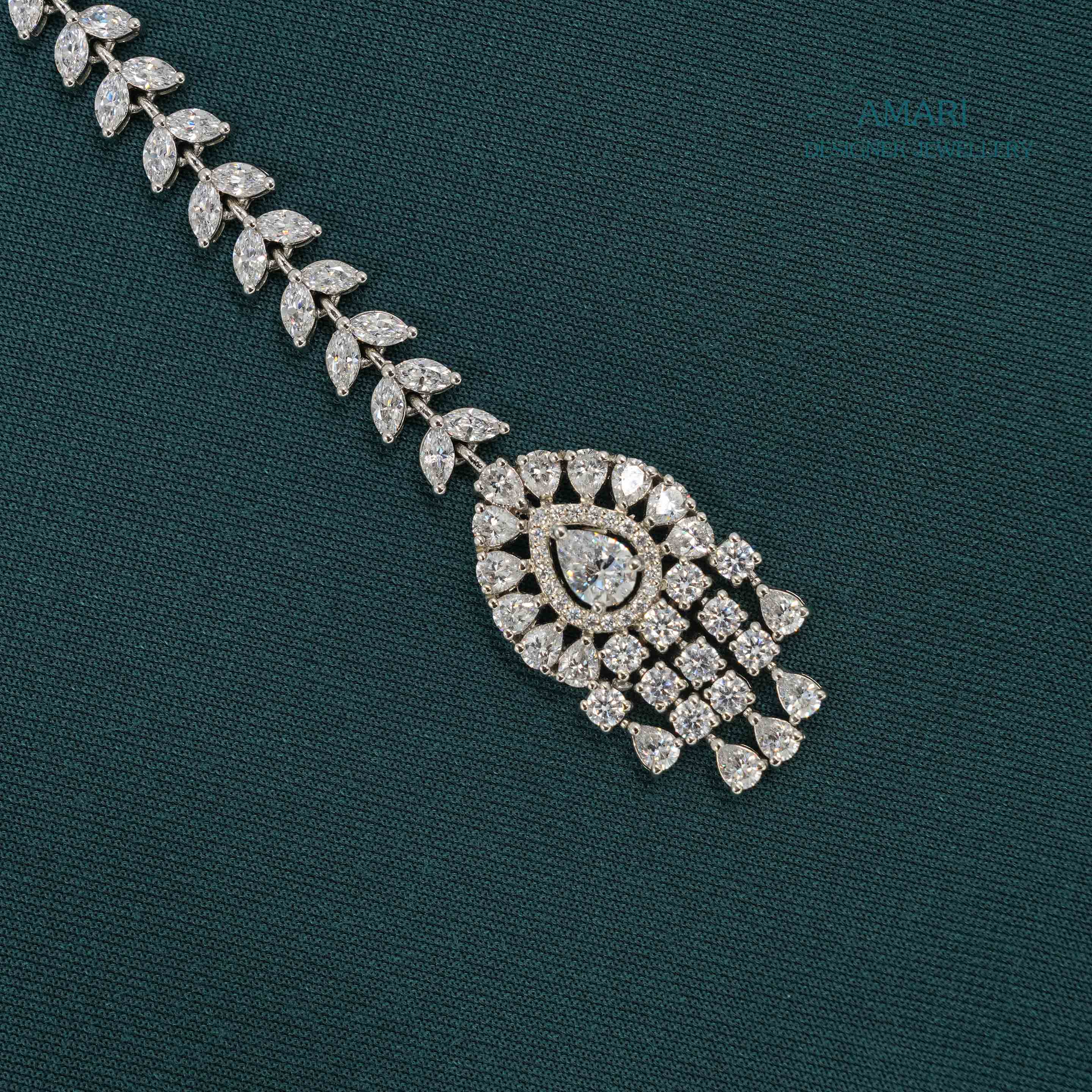 Glimmering Strokes With Drops Silver Maangtika -