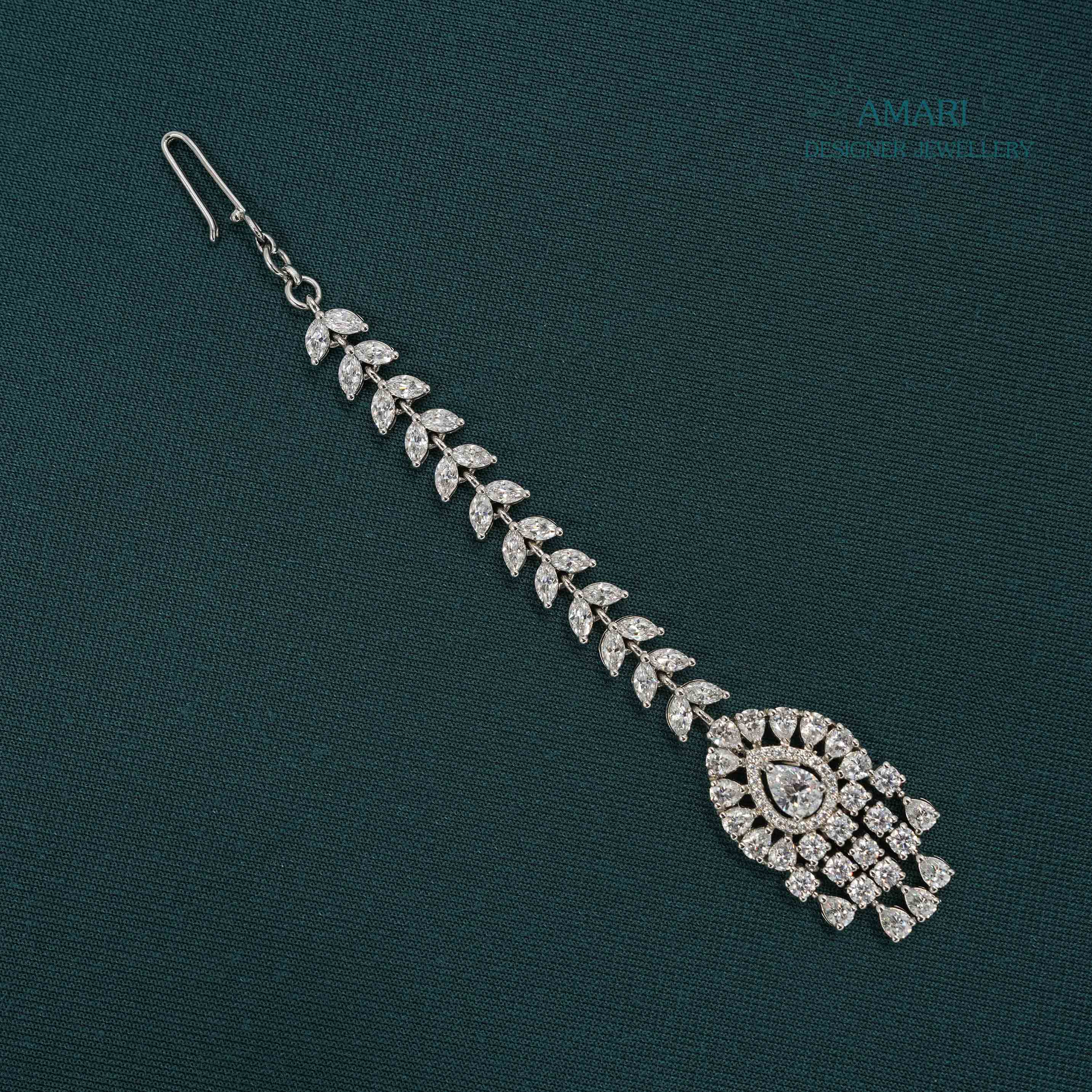 Glimmering Strokes With Drops Silver Maangtika -