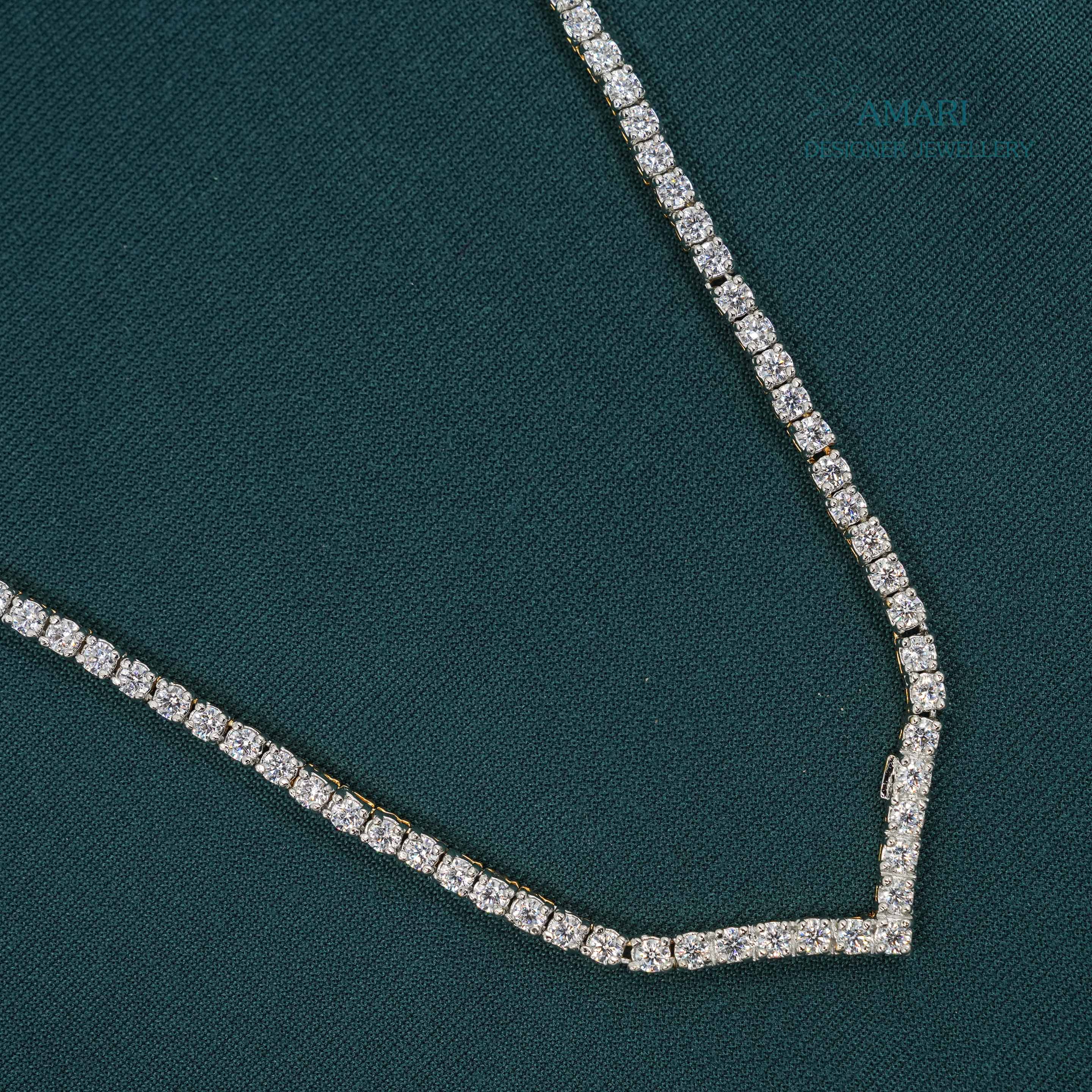 V shape Necklace with solitaire - Necklace