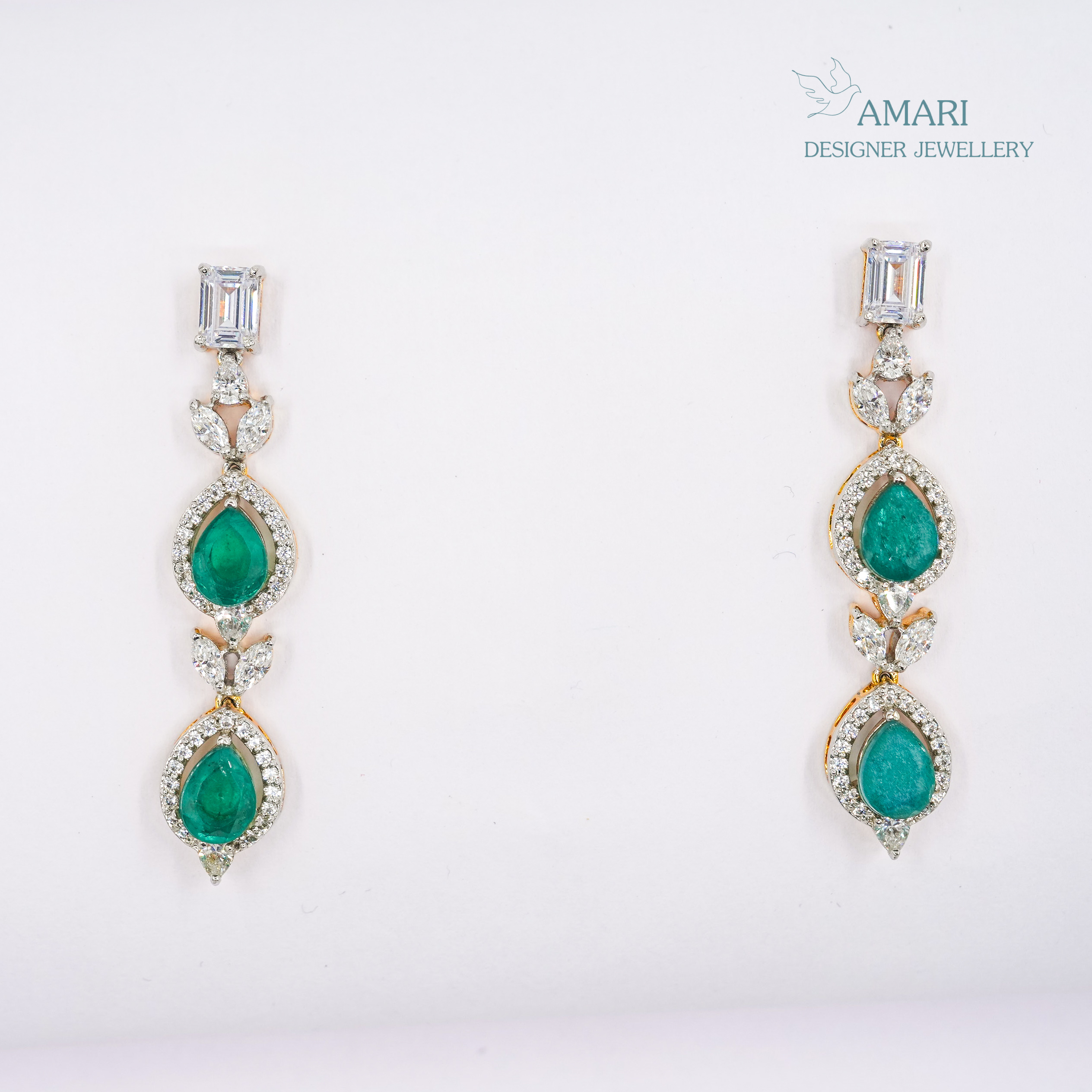 Green Stone With White Diamond -