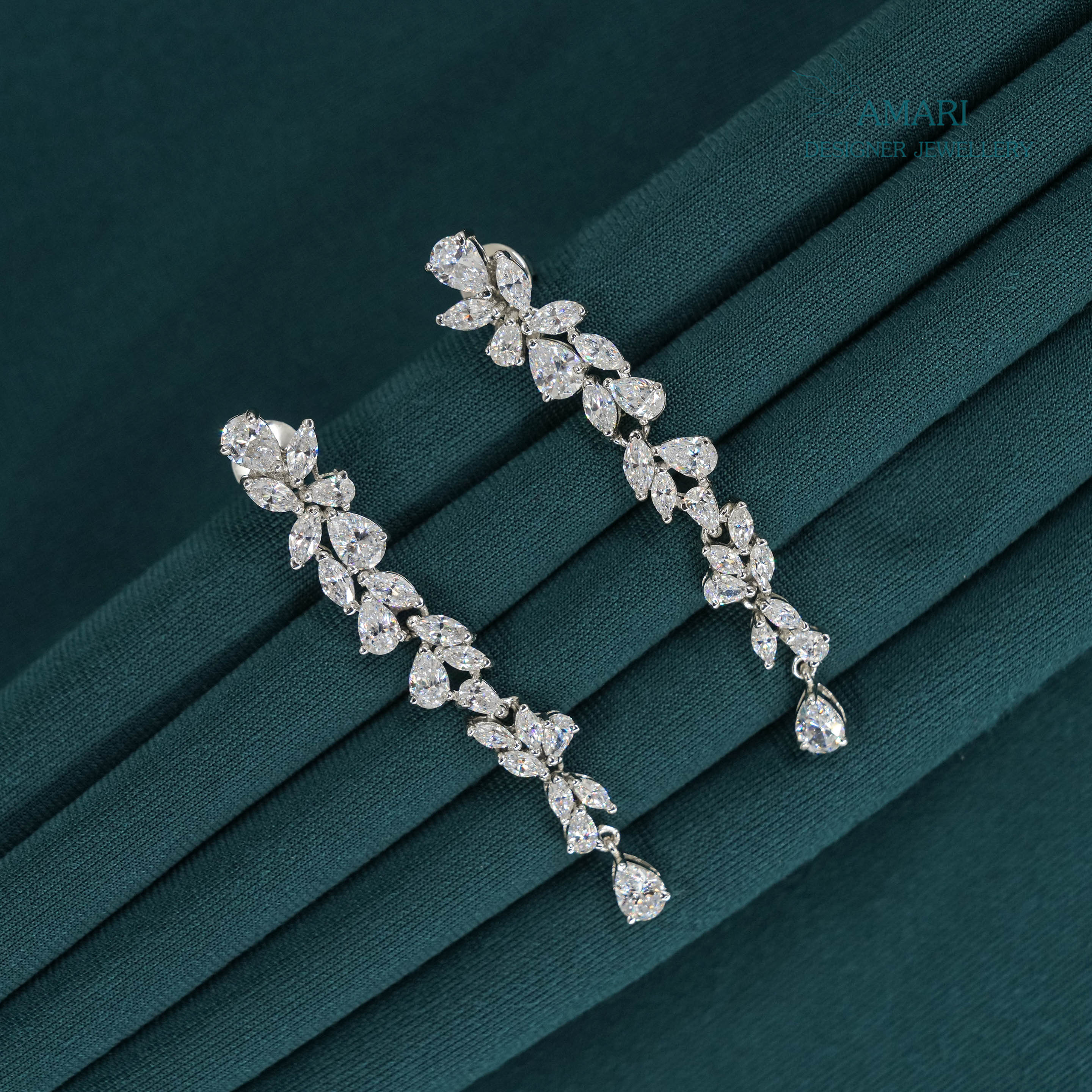 Cool Elegance Silver Earrings -