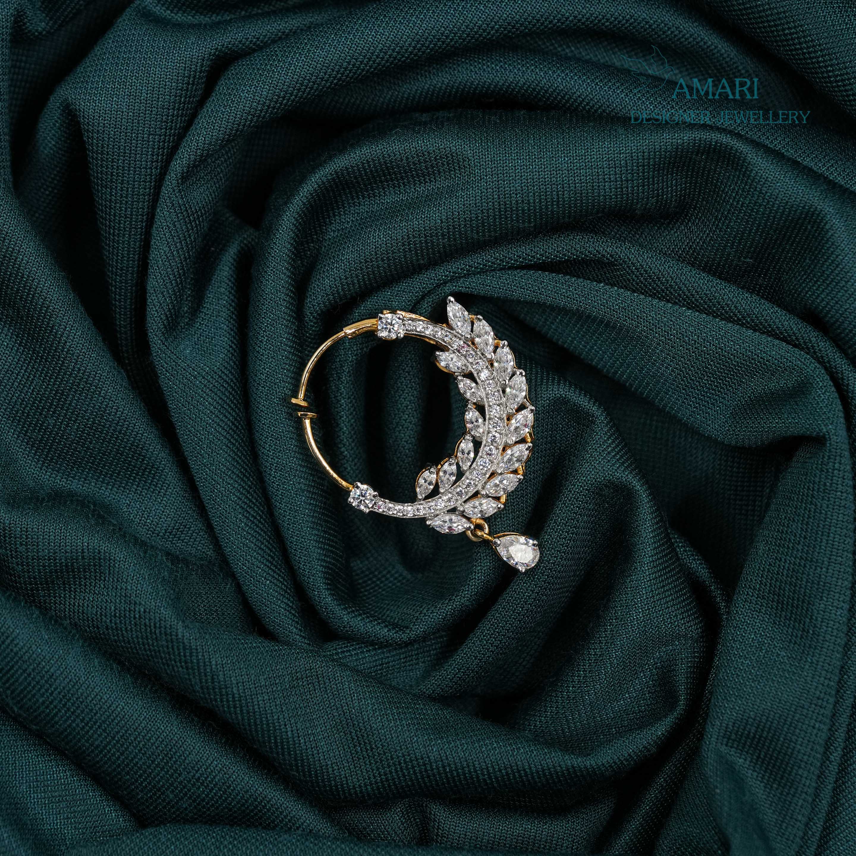 Beautiful Floral With Pressing Nose Ring -