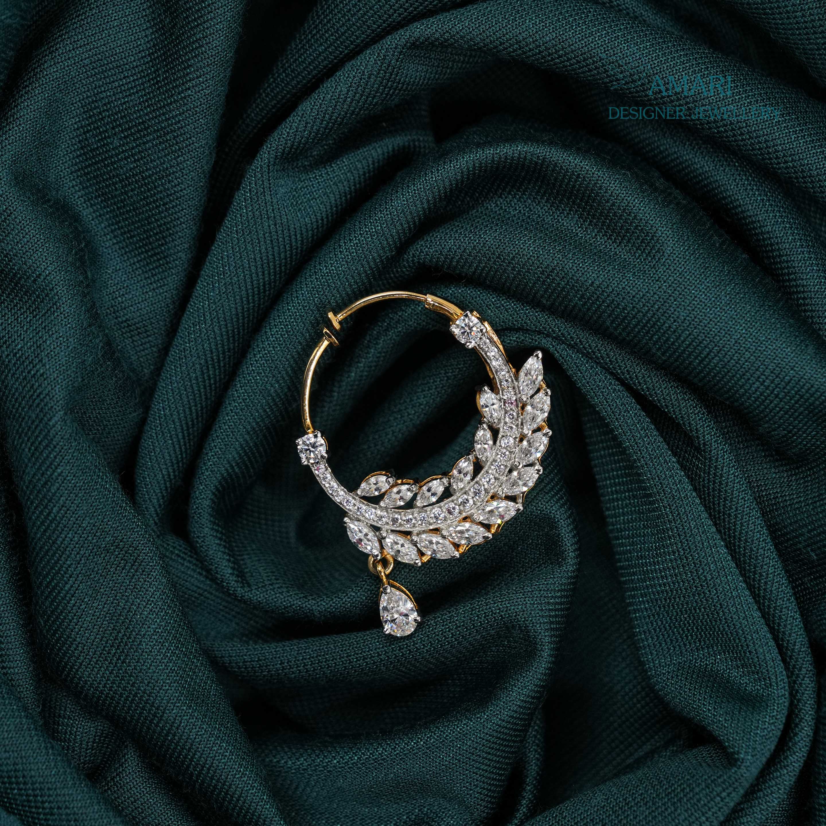 Beautiful Floral With Pressing Nose Ring -