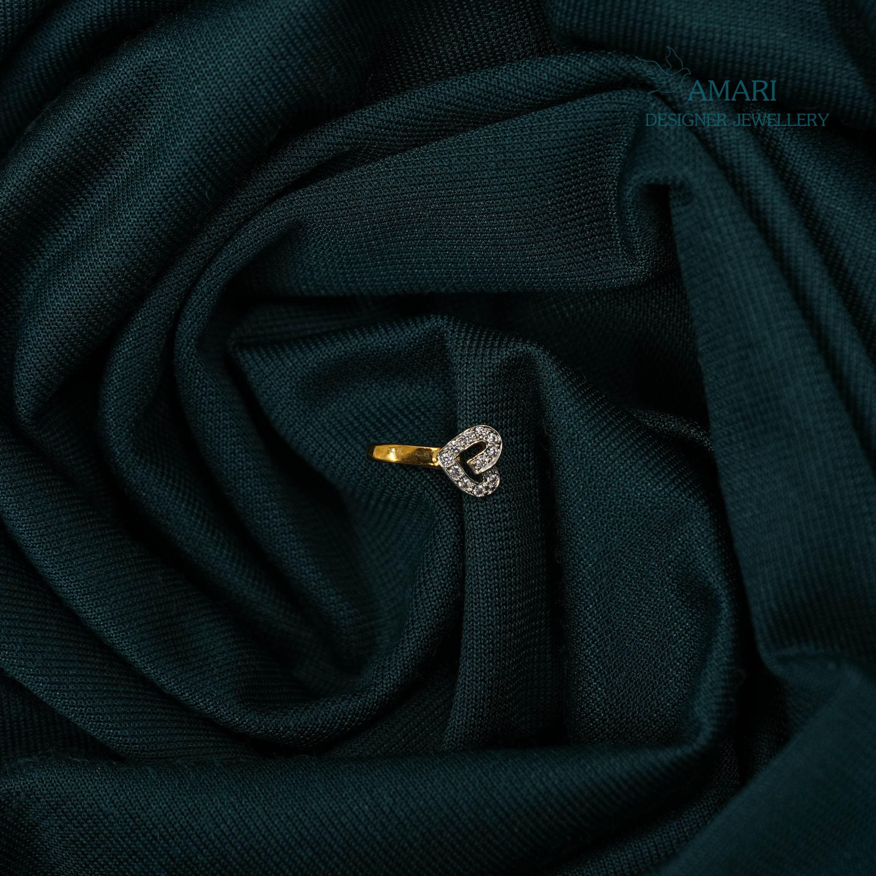 Elegant Heart Shape Pressing Type Nose Ring -