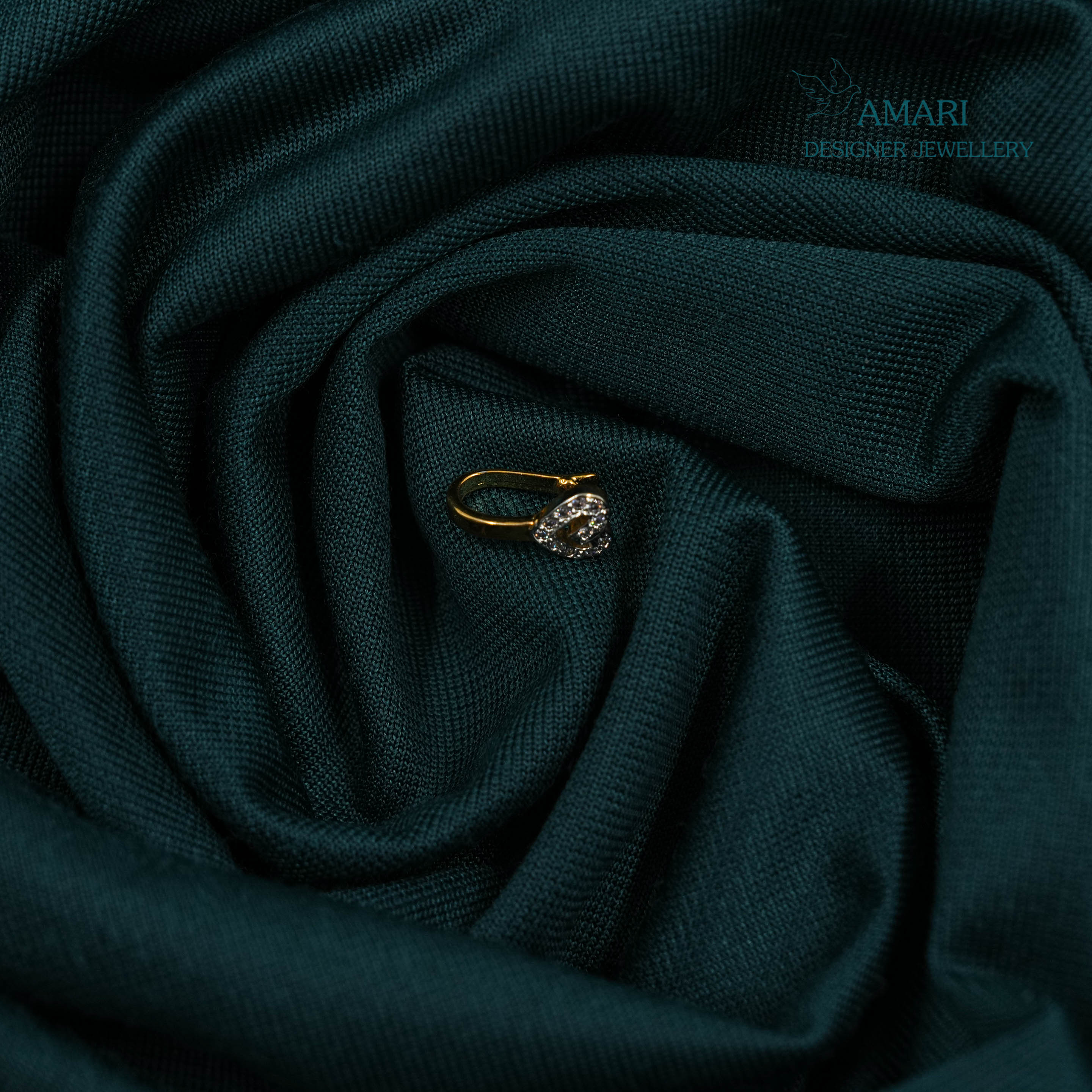 Elegant Heart Shape Pressing Type Nose Ring -