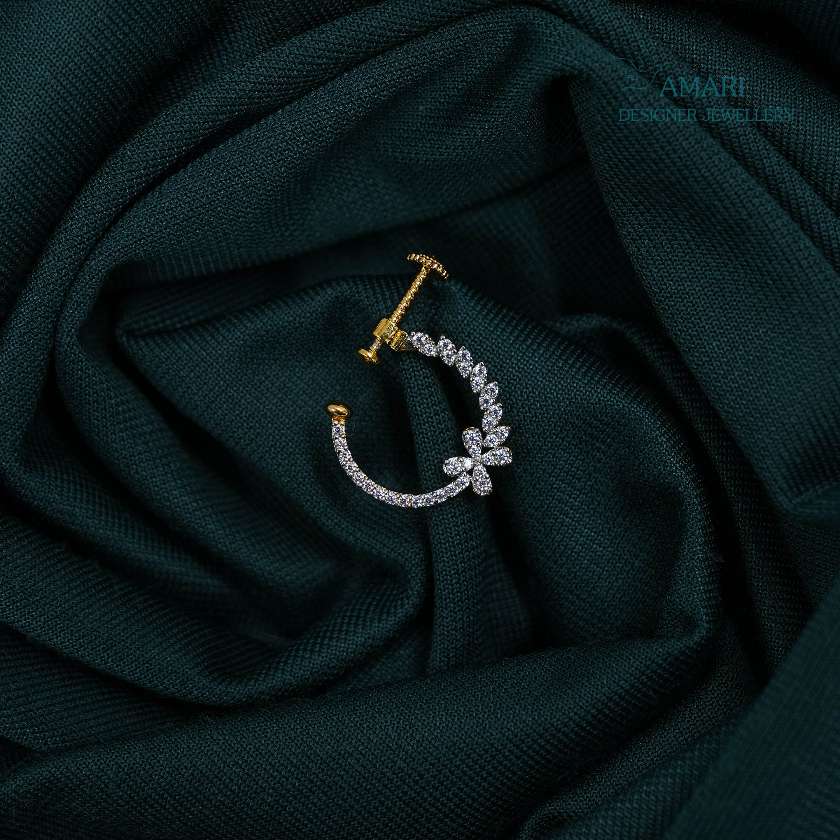 Small Flower Screw Type Nose Ring -