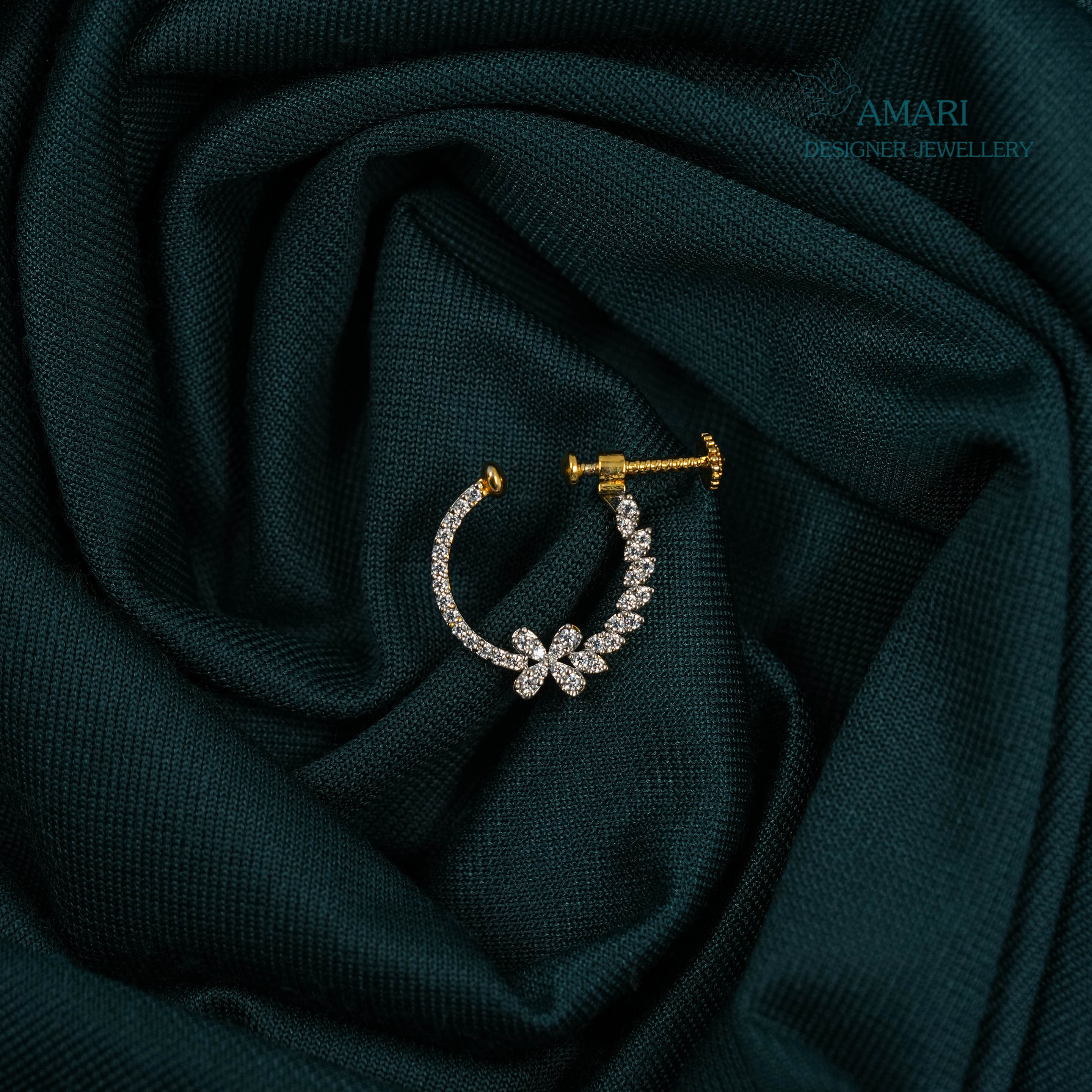 Small Flower Screw Type Nose Ring -