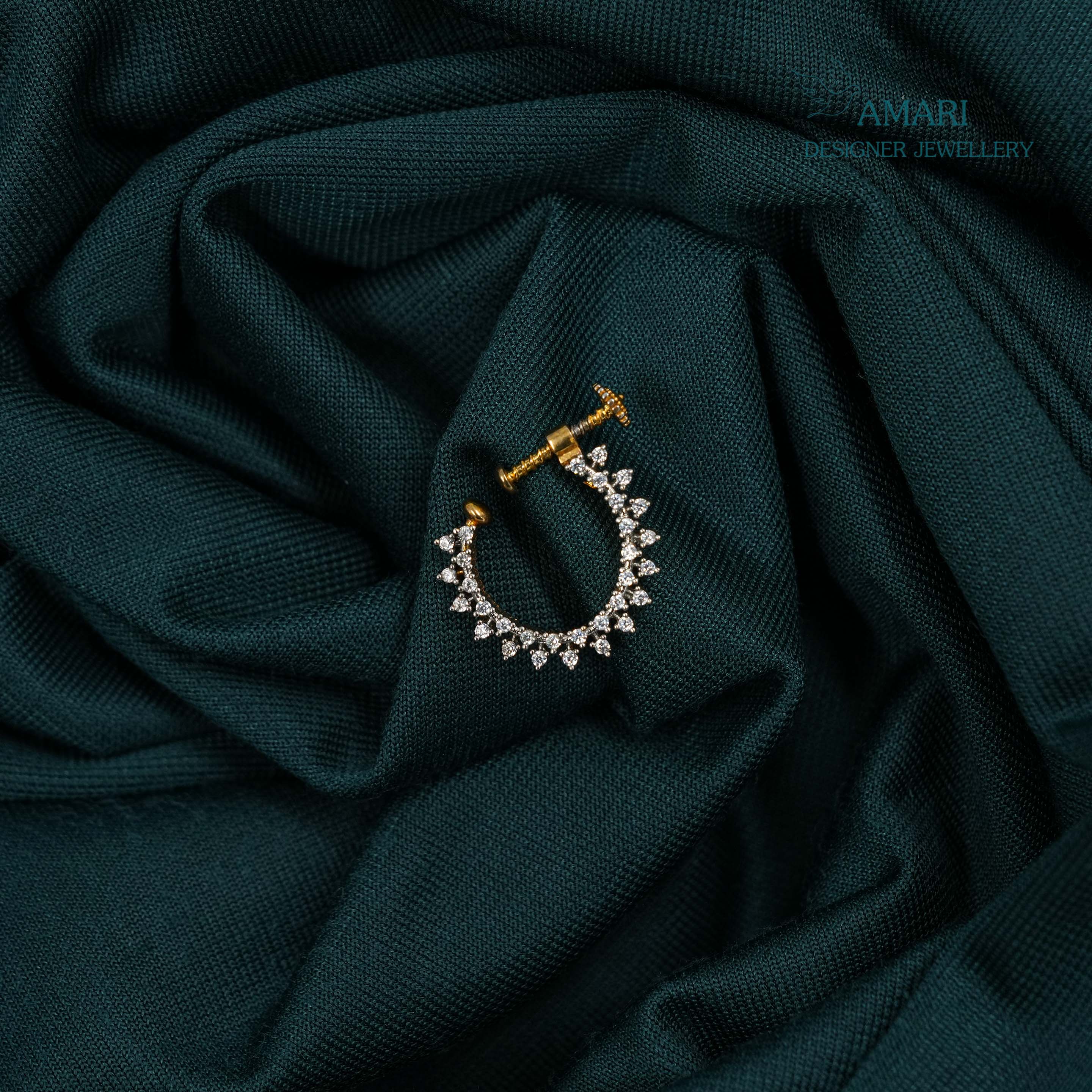 Elegant Screw Type Nose Ring -