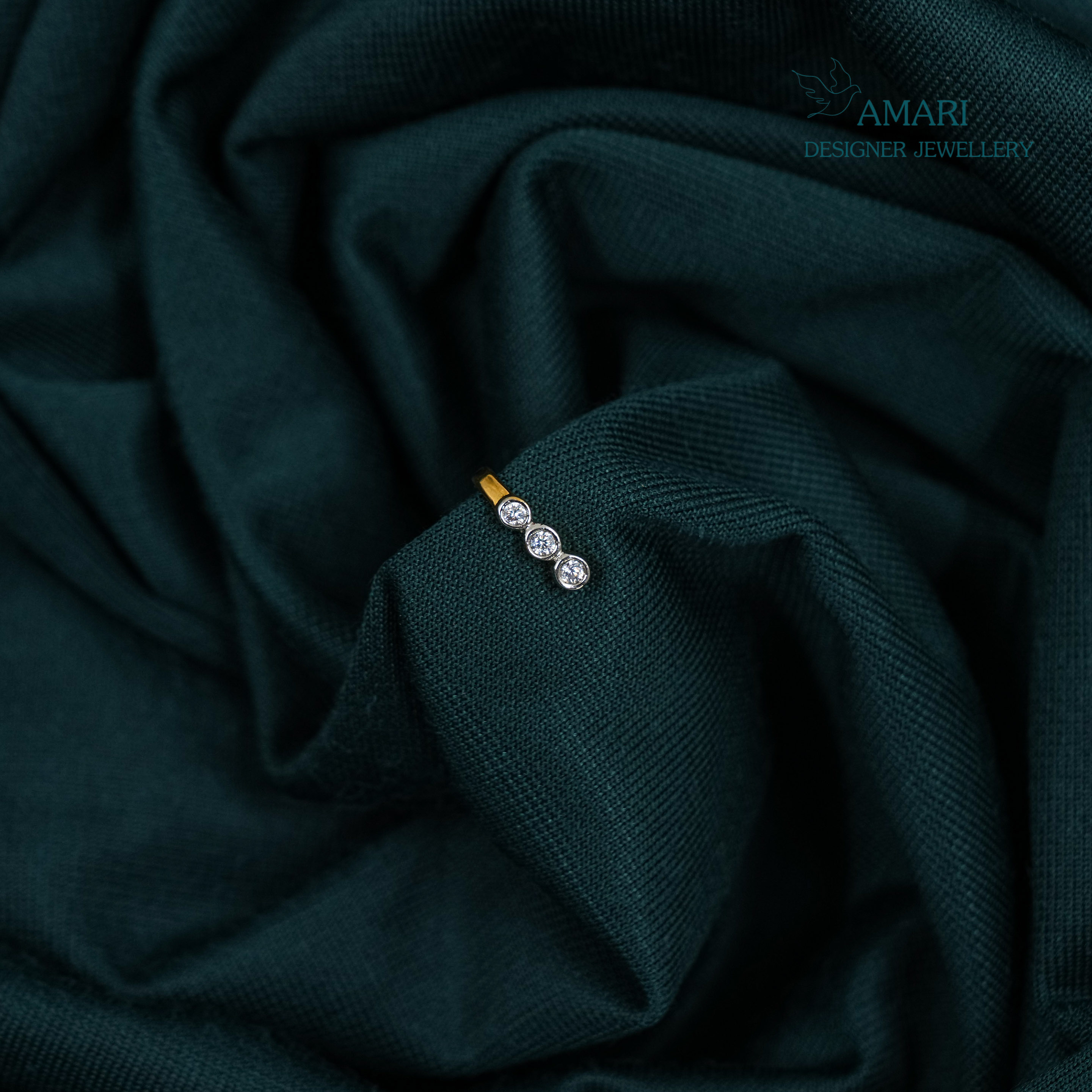 Simple And Sober Pressing Type Nose Ring -