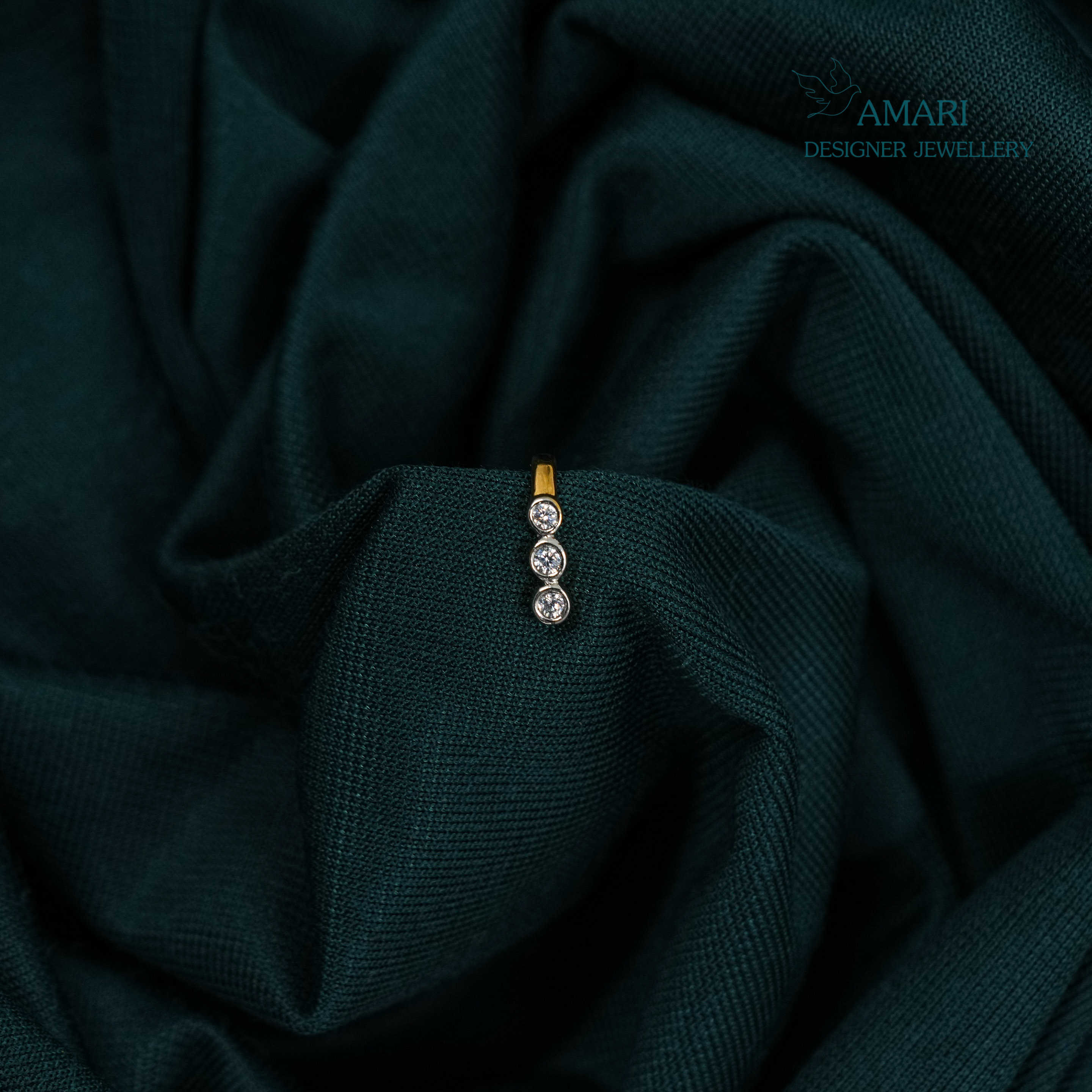 Simple And Sober Pressing Type Nose Ring -