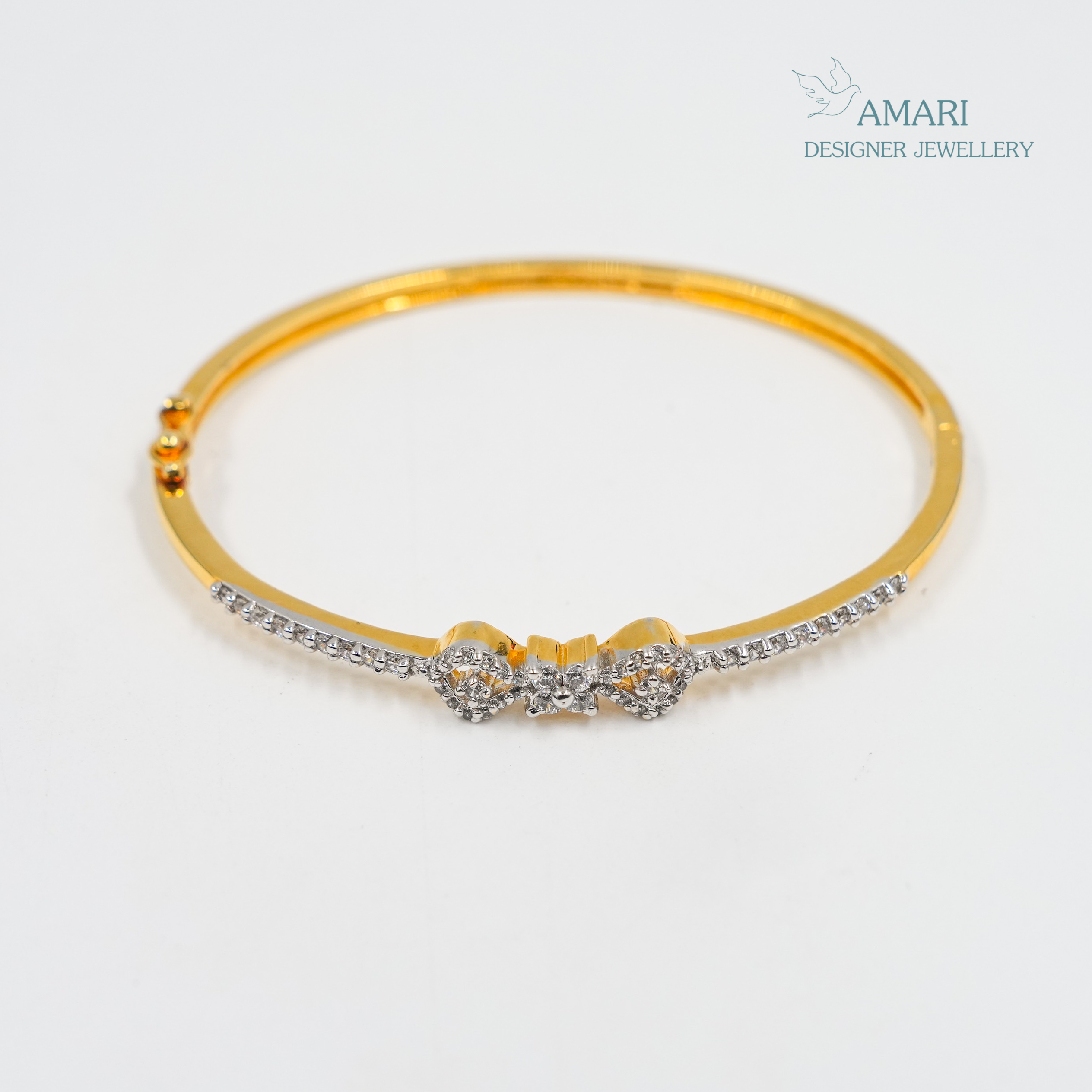 Studded Minimal Kada Bracelet -