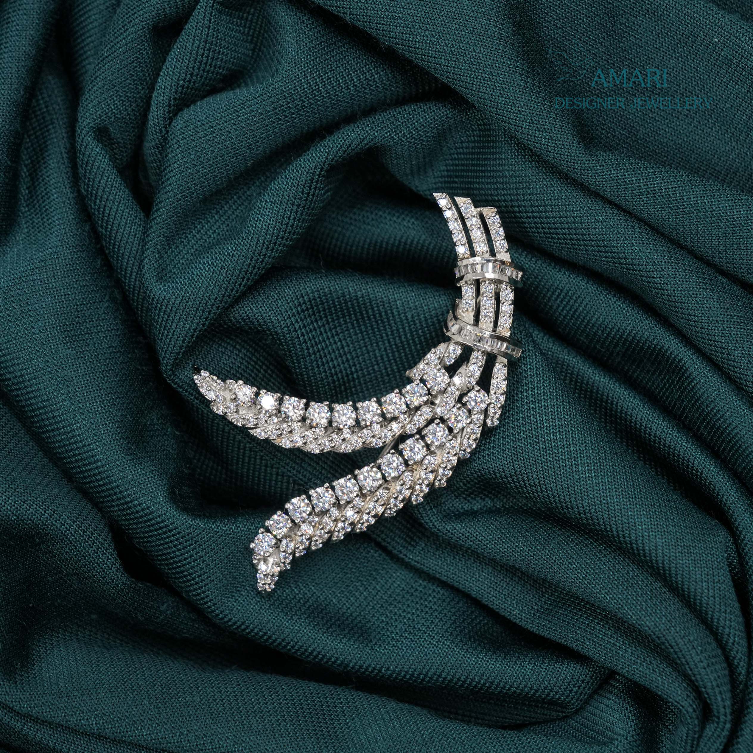 Stylish Leaf Cut Silver Brooch -