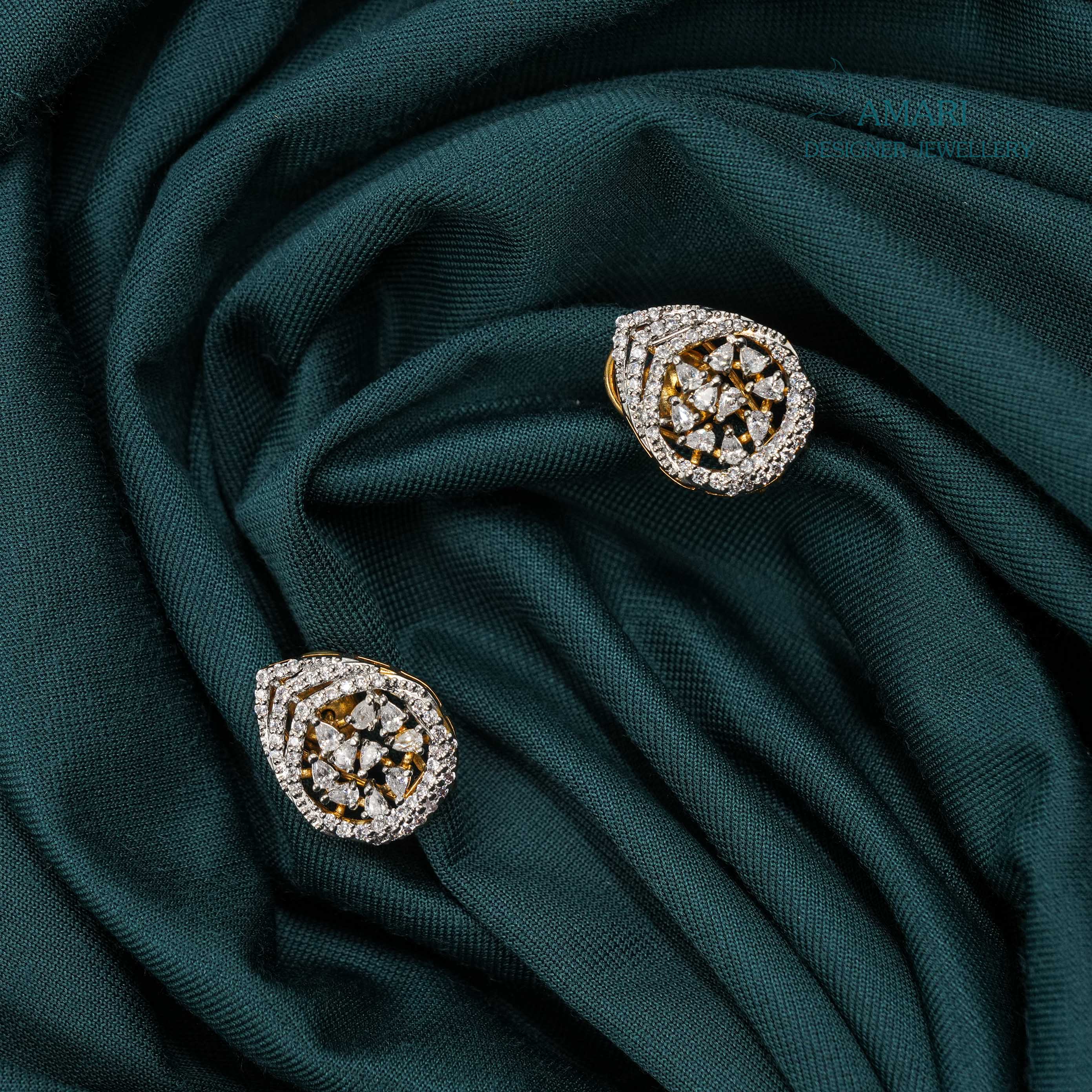 Dazzling Bloom Pendant Set -