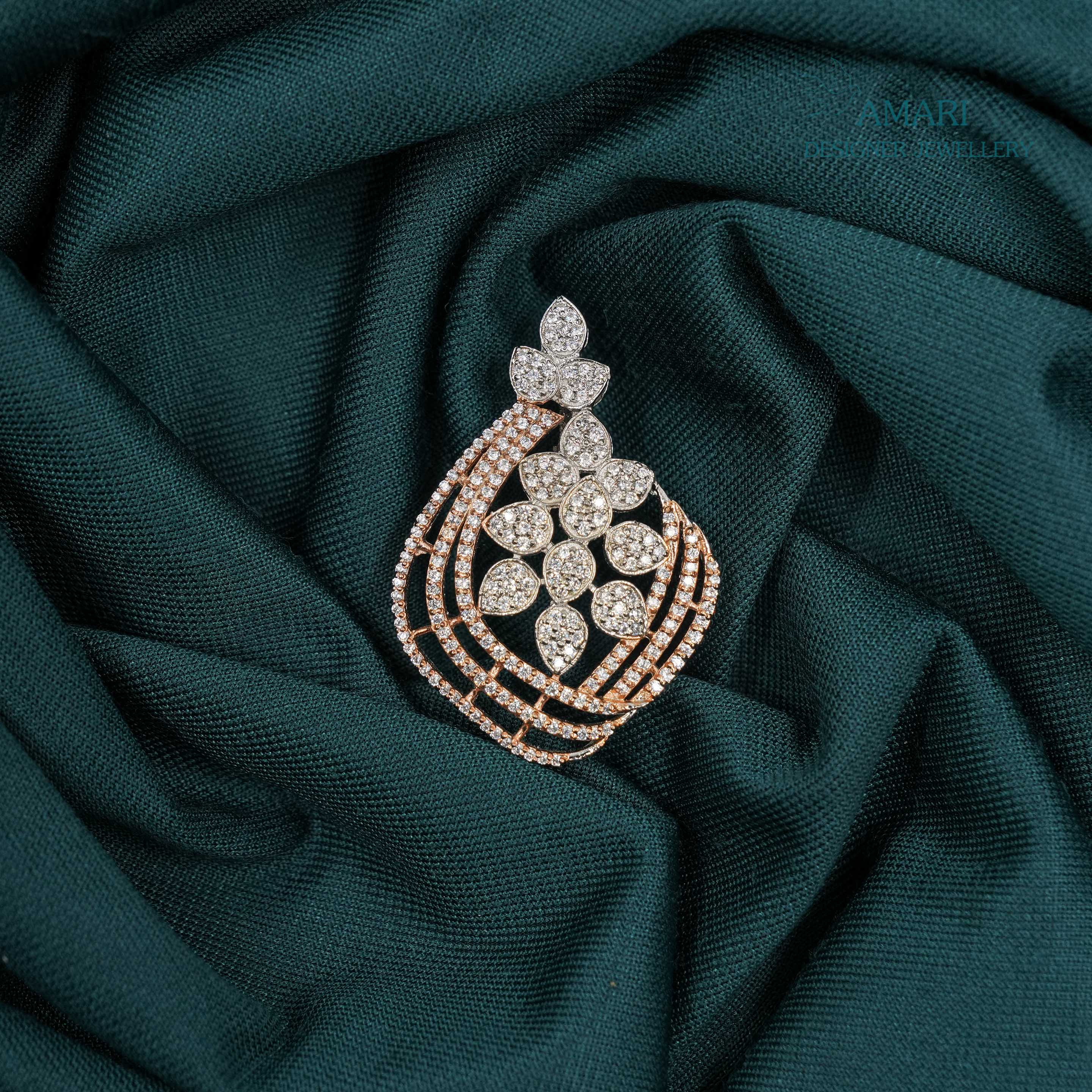 Brilliant Sparkle Pendant -