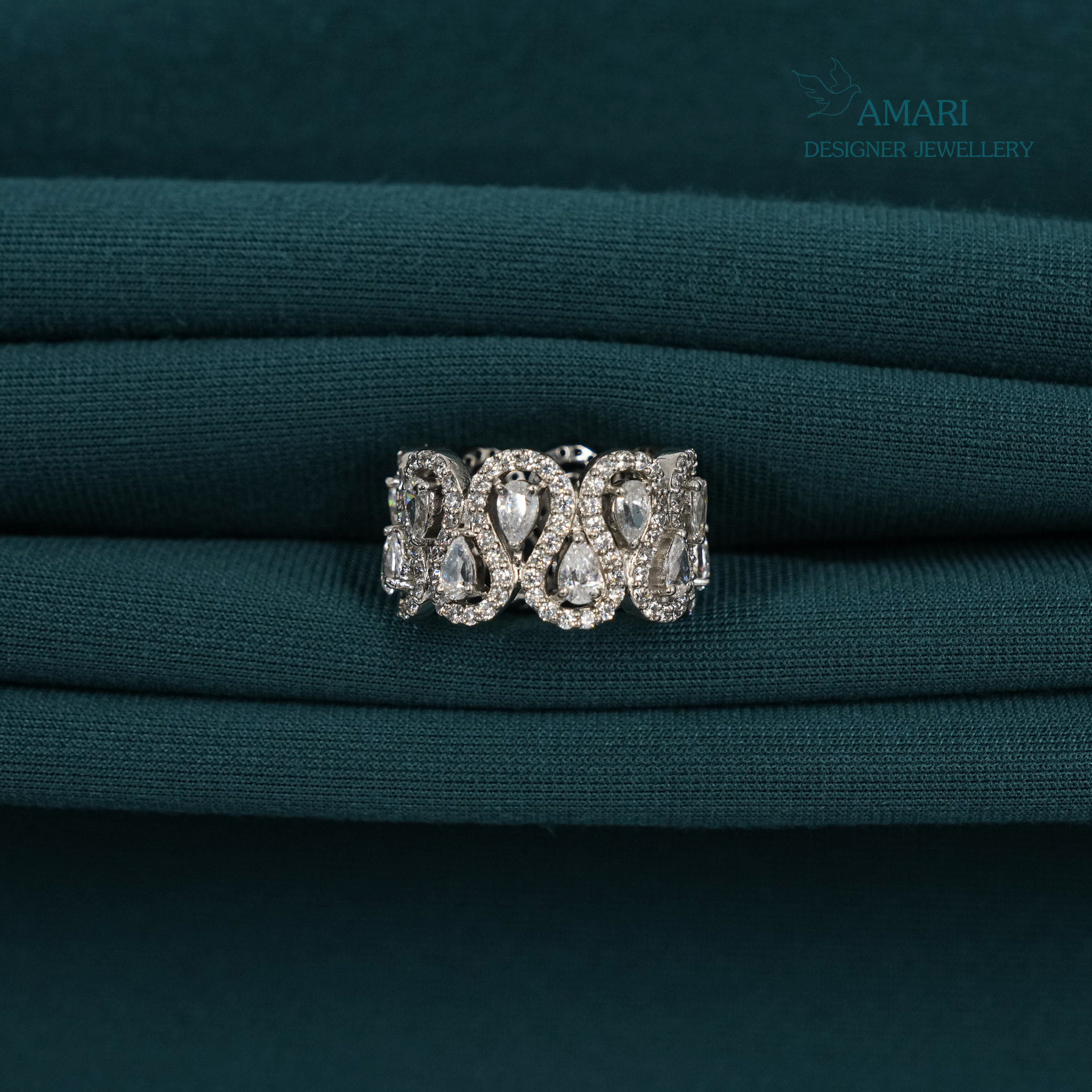 Classy Touch Silver Ring -