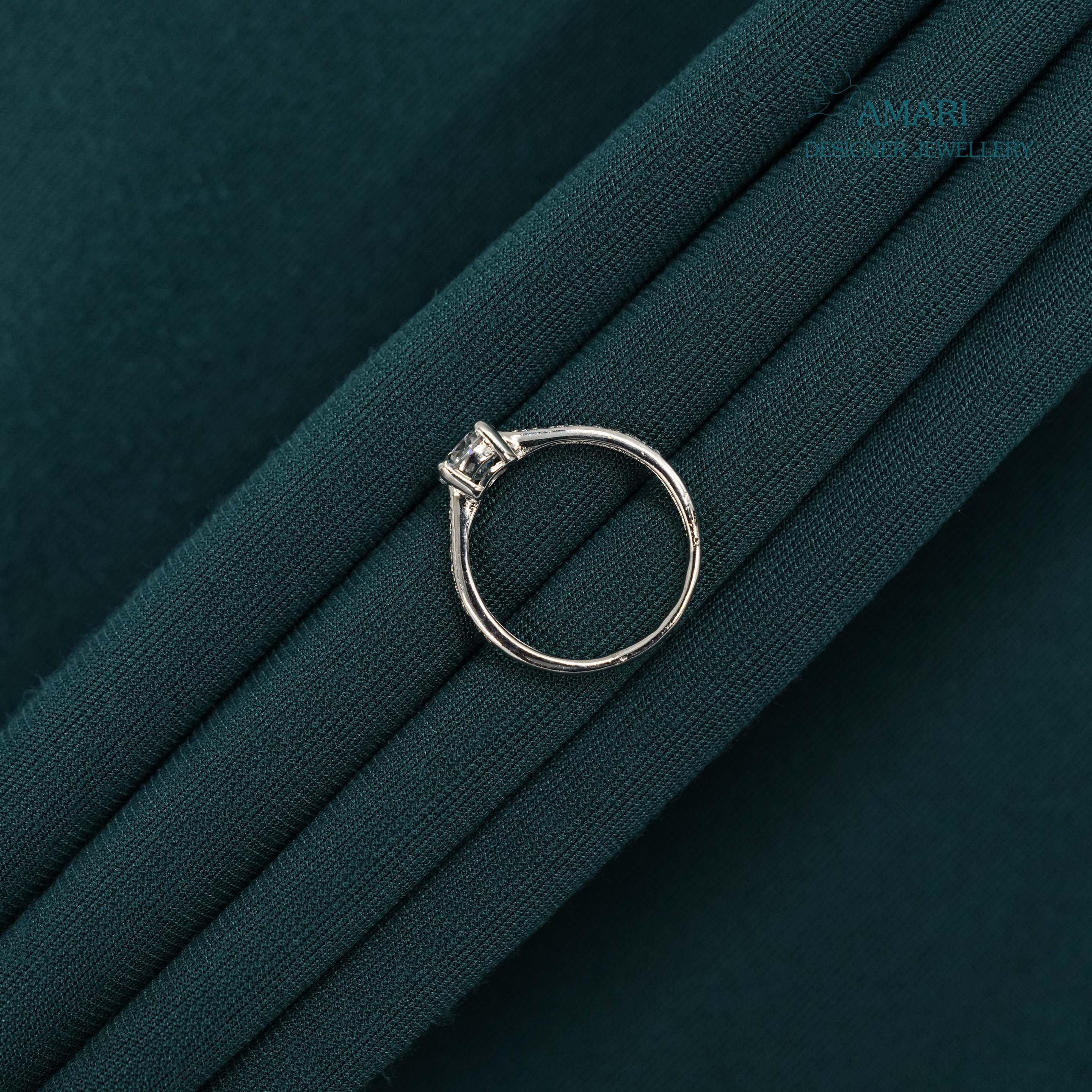 Everyday Radiance Silver Ring -