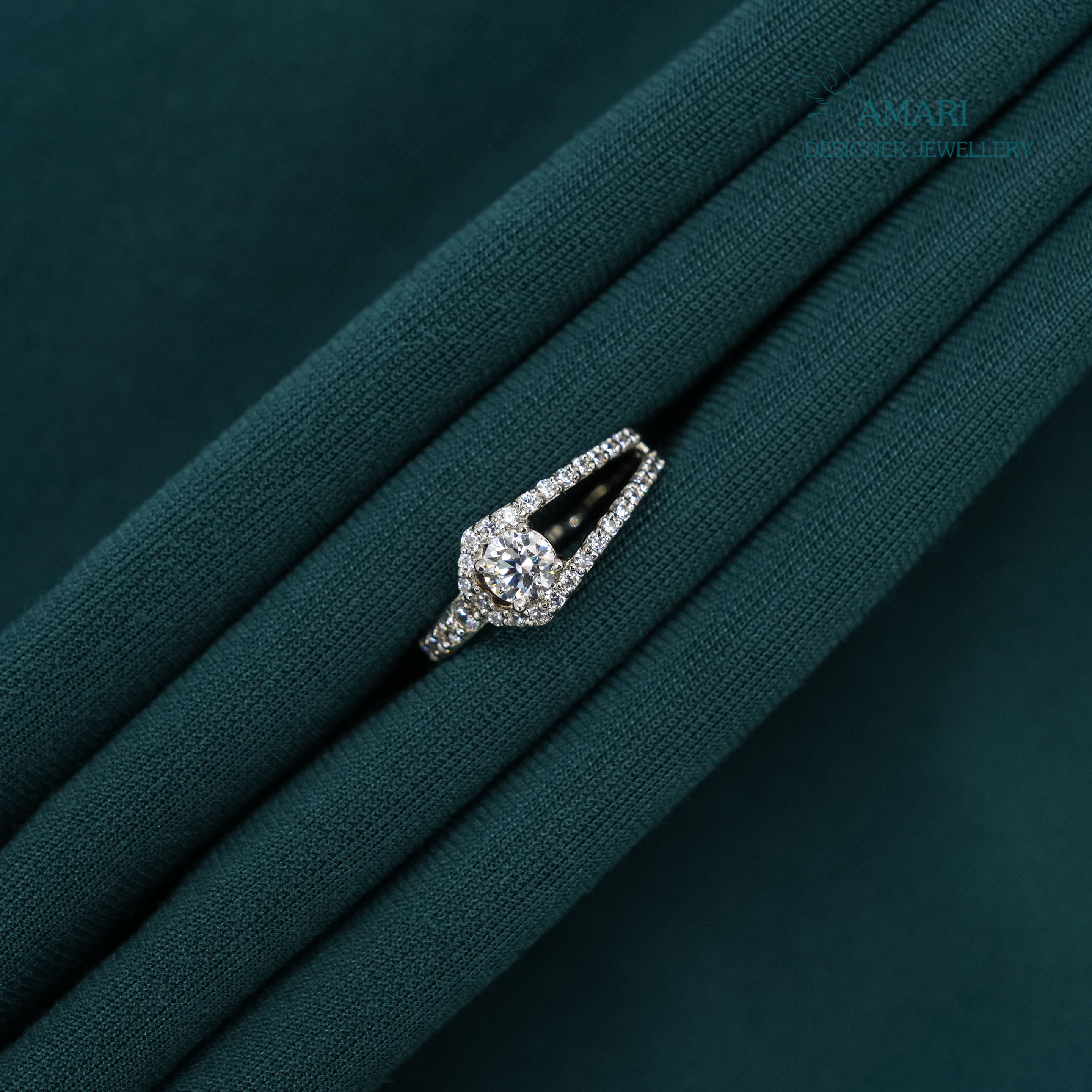 Subtle Glow Silver Ring -