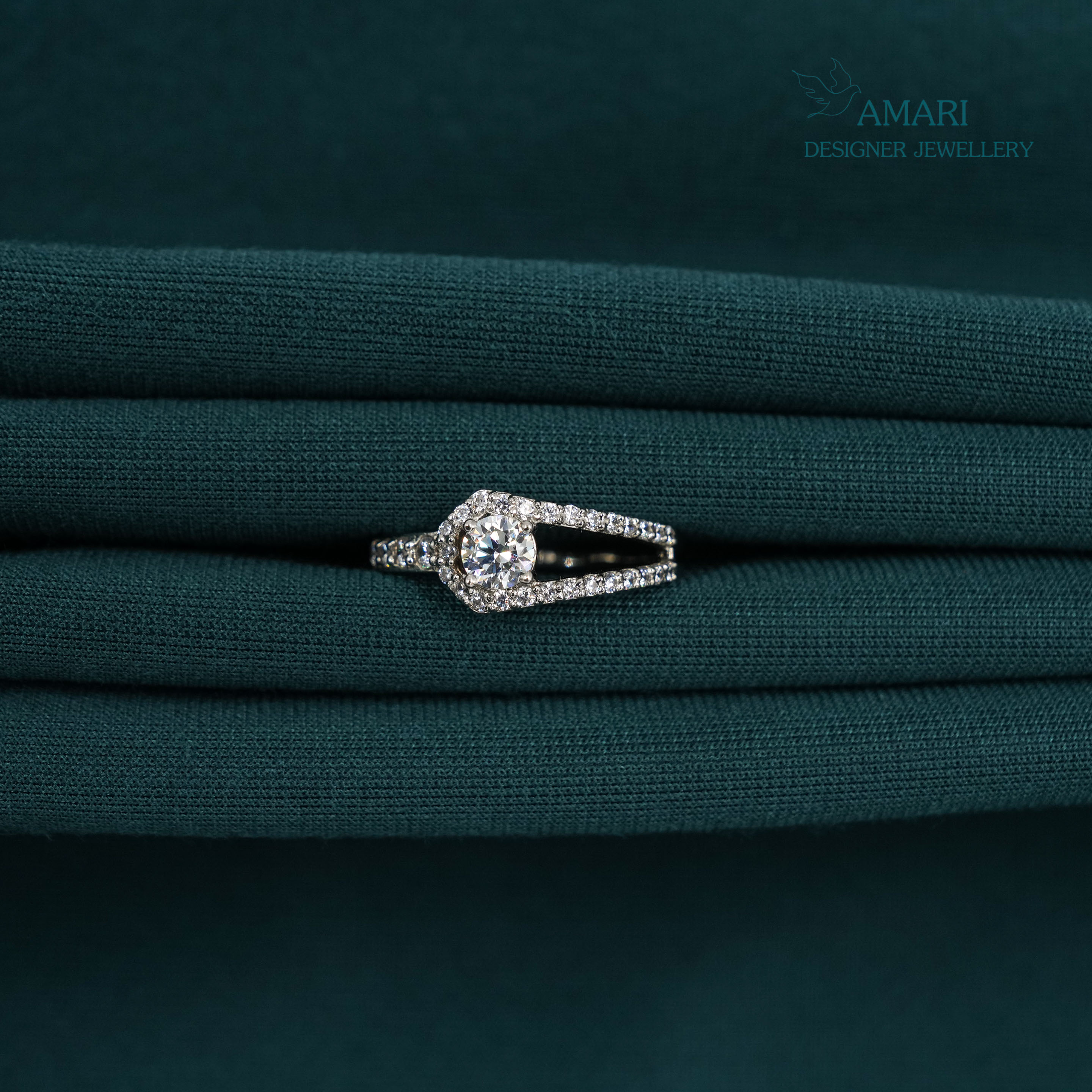 Subtle Glow Silver Ring -