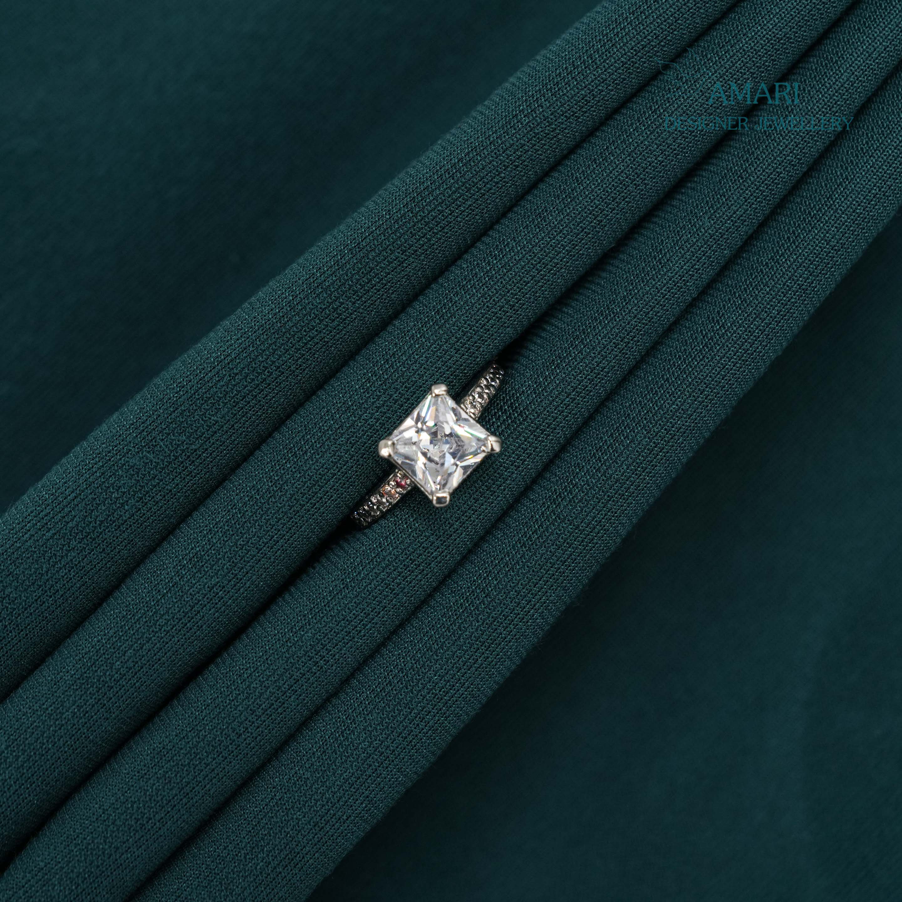 Signature Shine Silver Ring -