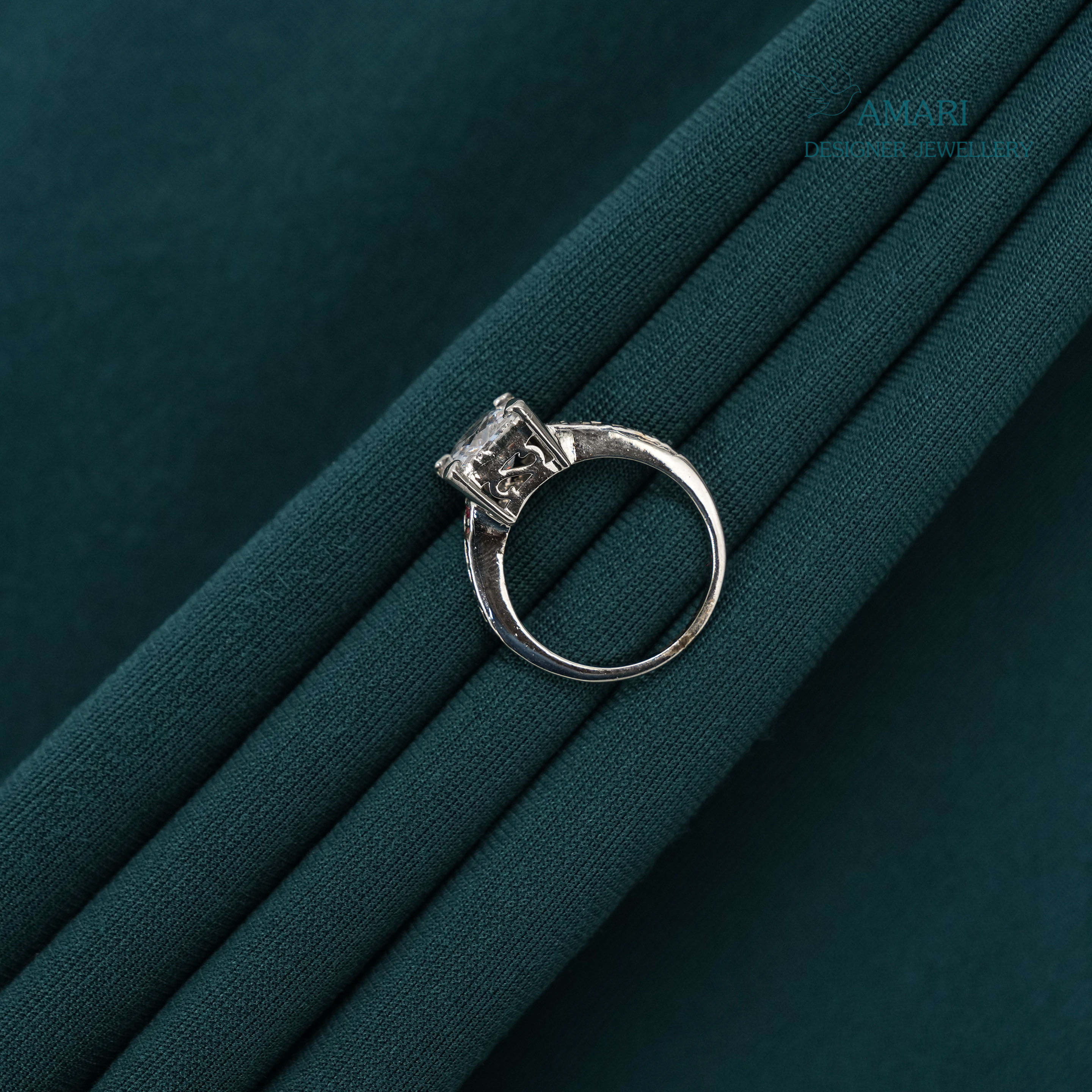 Signature Shine Silver Ring -