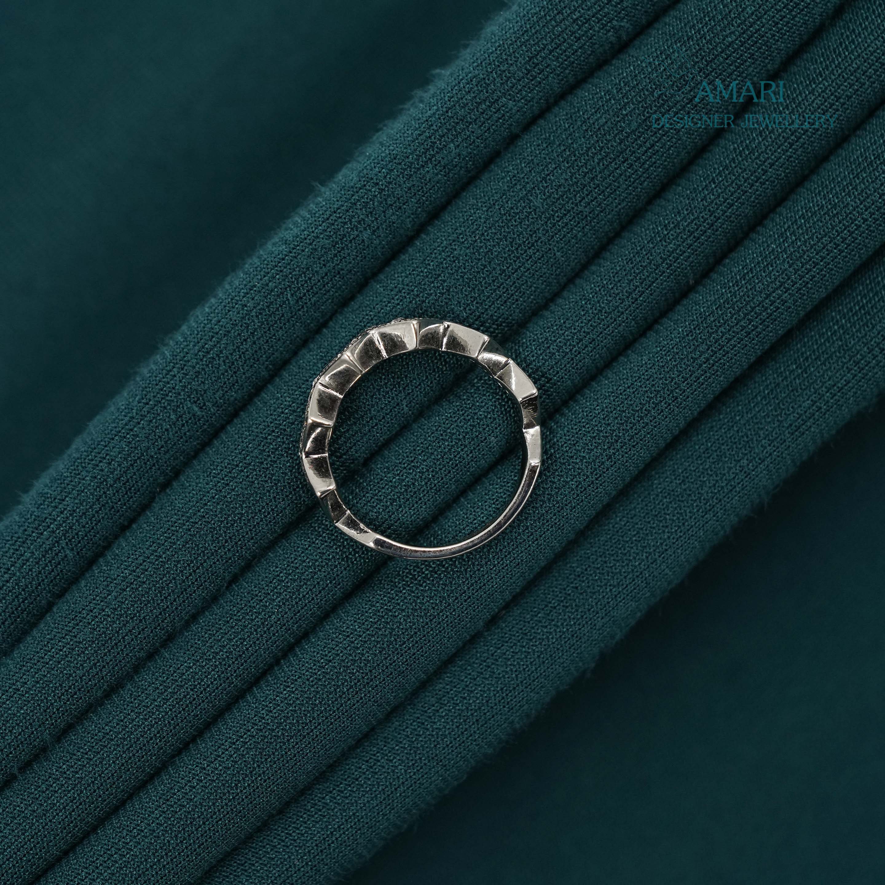 Day to Night Silver Ring -