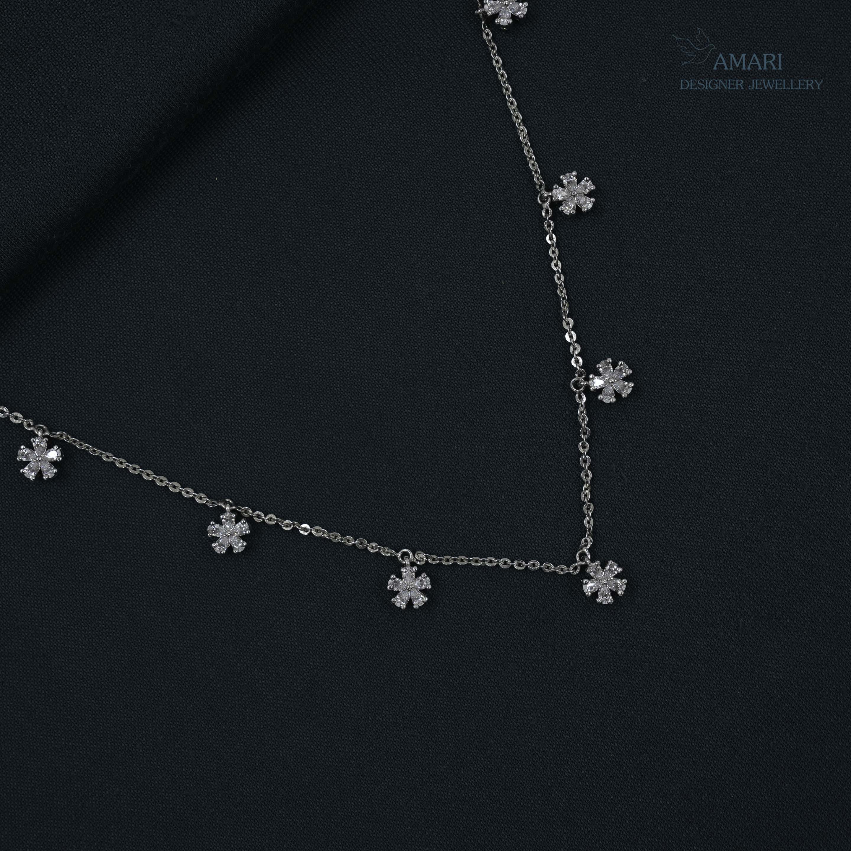 Delicate Charm Necklace with flower -