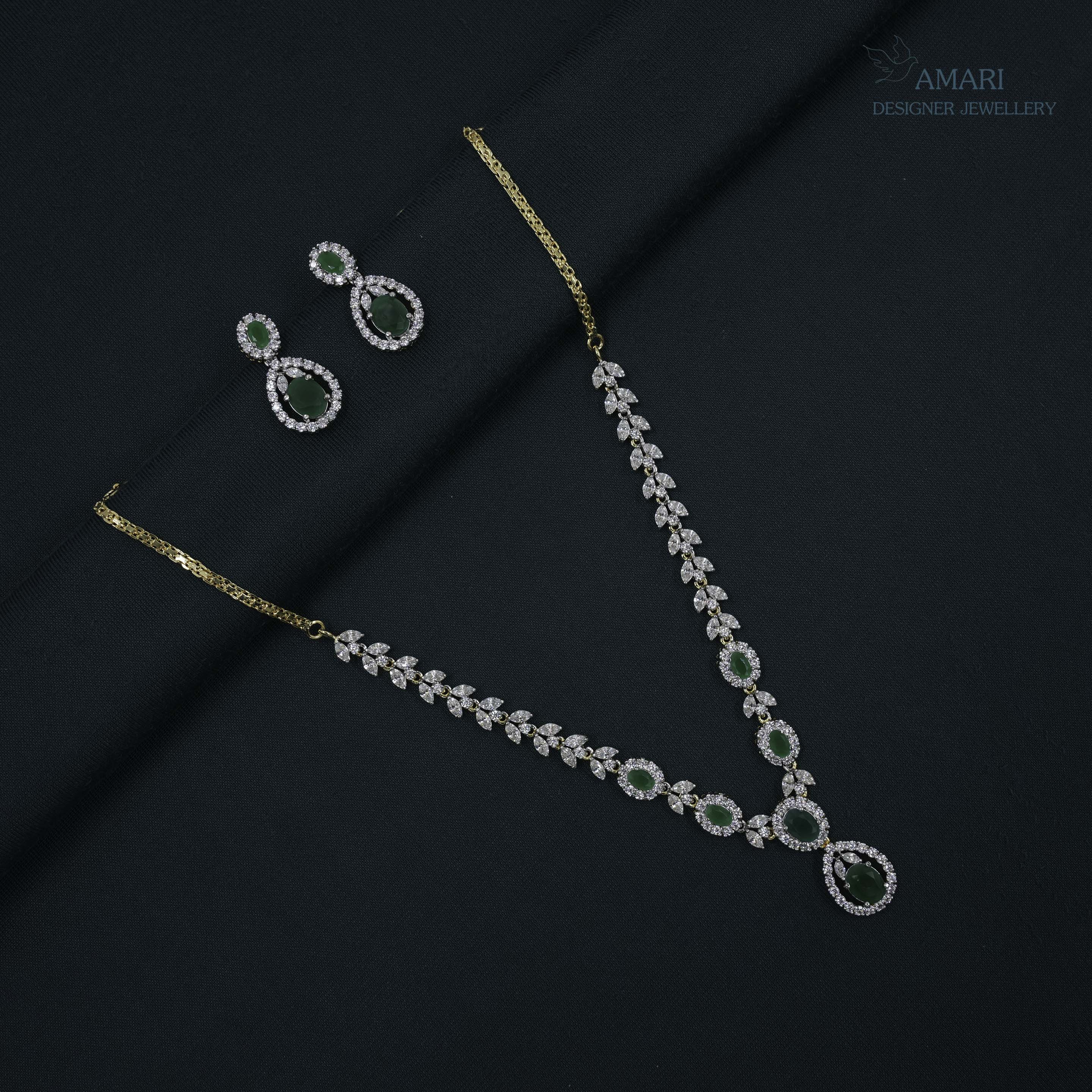 Minimalistic with green stone Necklace