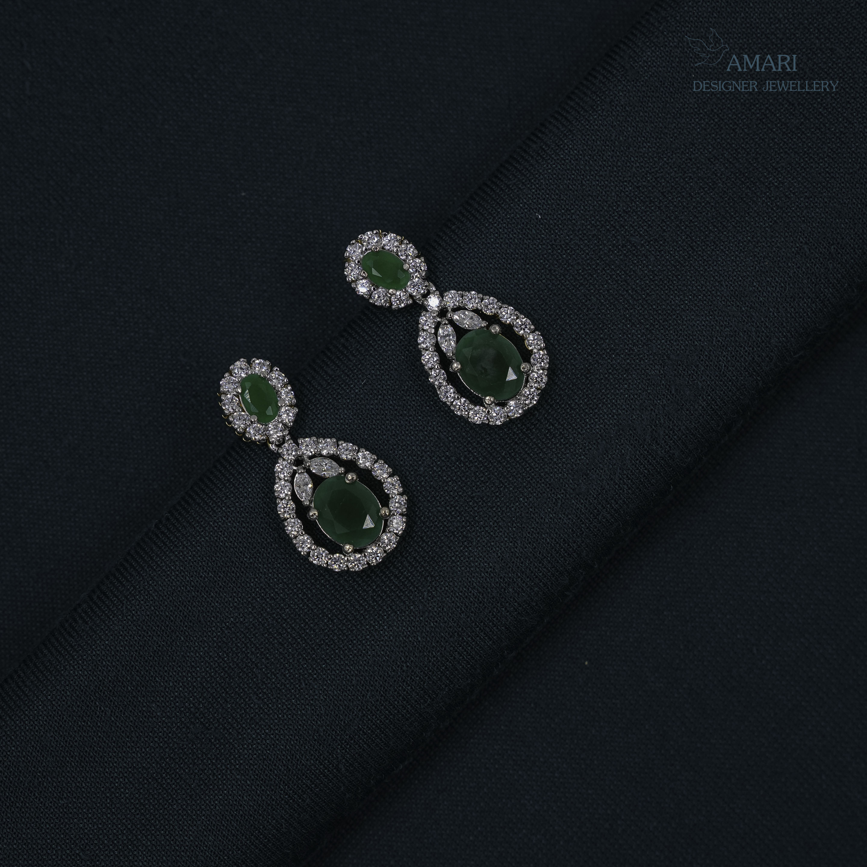 Minimalistic with green stone Necklace - Necklace