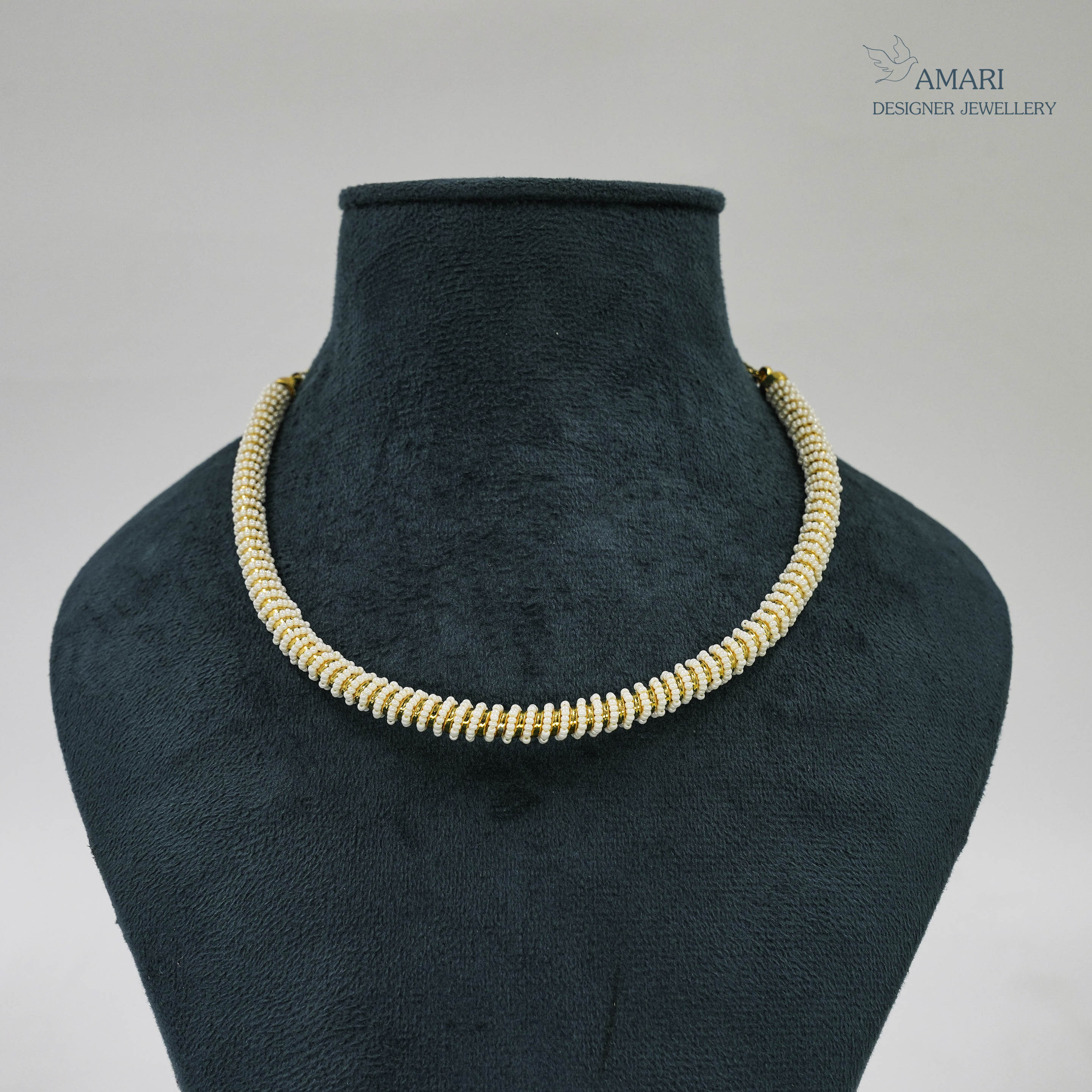 Stiff Type Necklace -